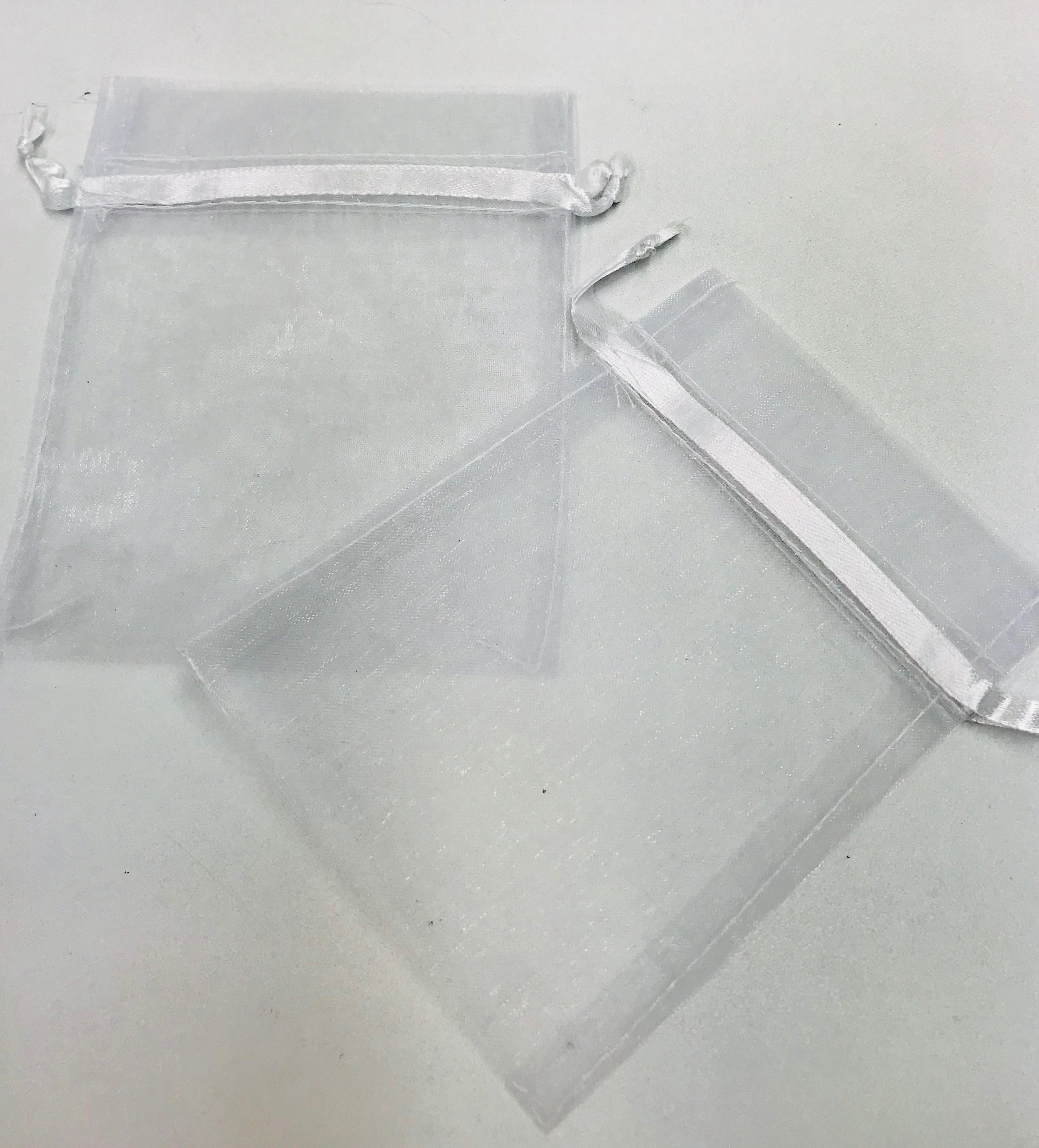 4-1/2 x 5-1/2 inch organza pouches white - Item # 14249