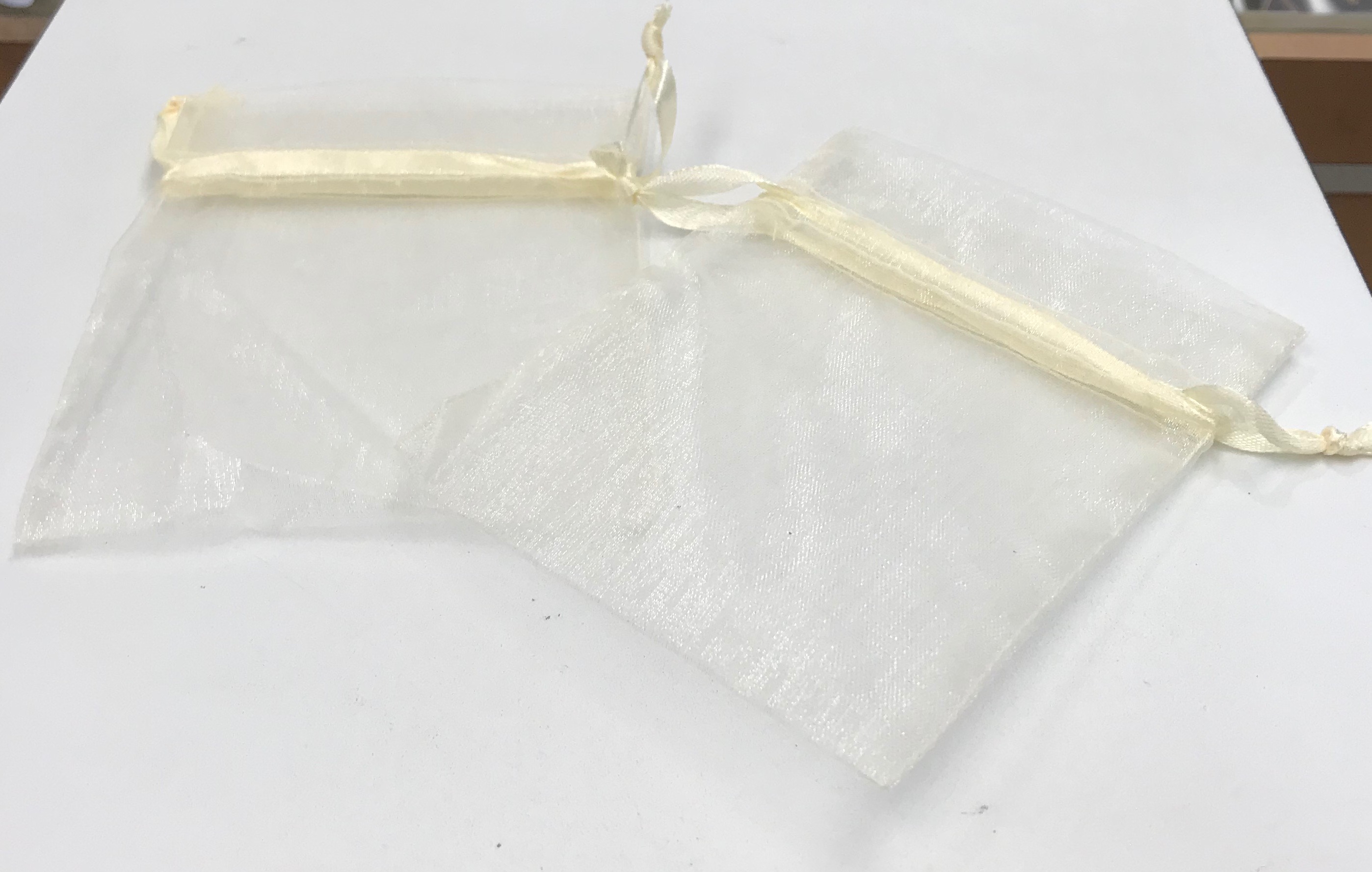 4-1/2 x 5-1/2 inch organza pouches ivory - Item # 14250