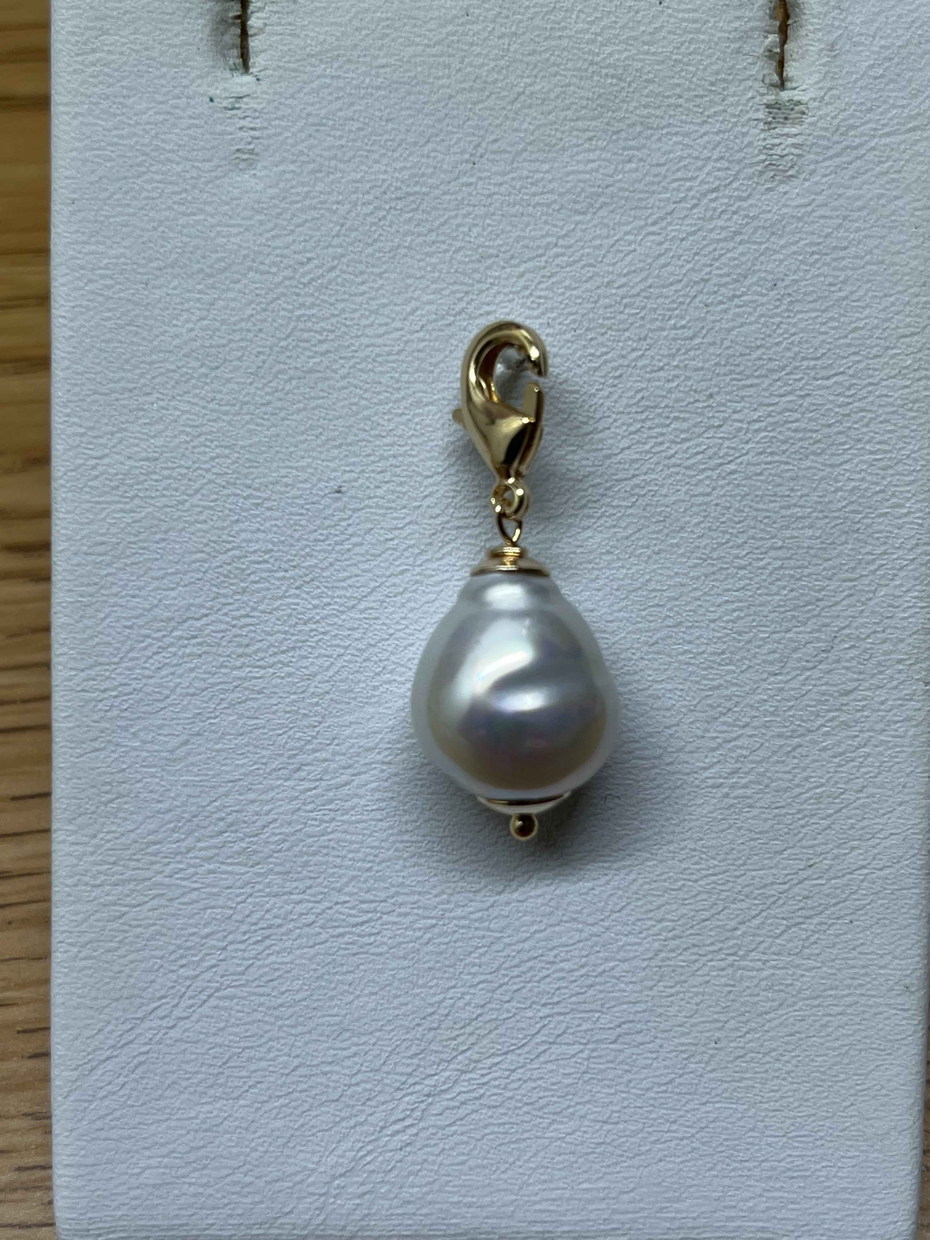 Pendant-13x15 - Item # 15869