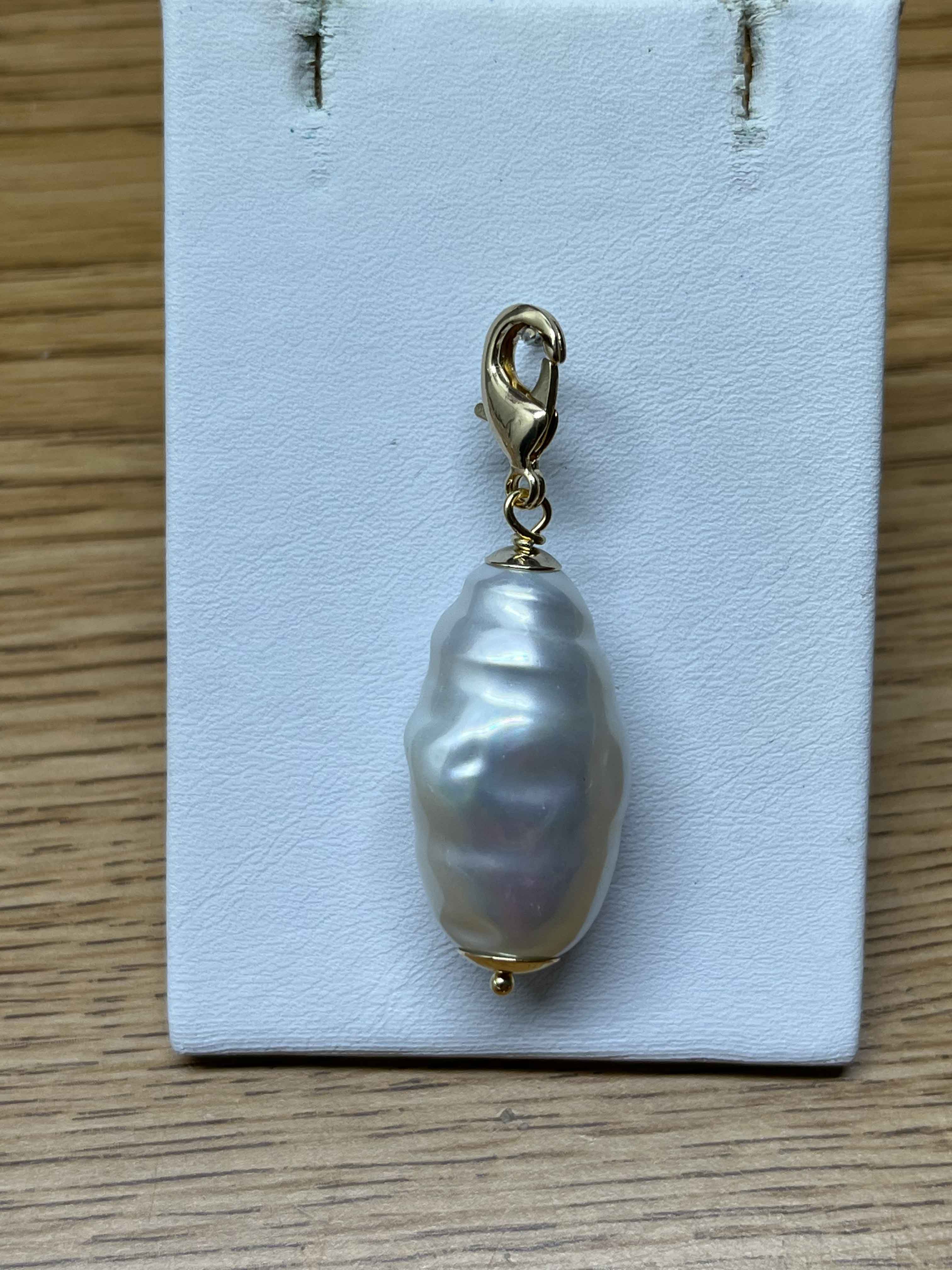 Pendant-18x32 1184 - Item # 15870