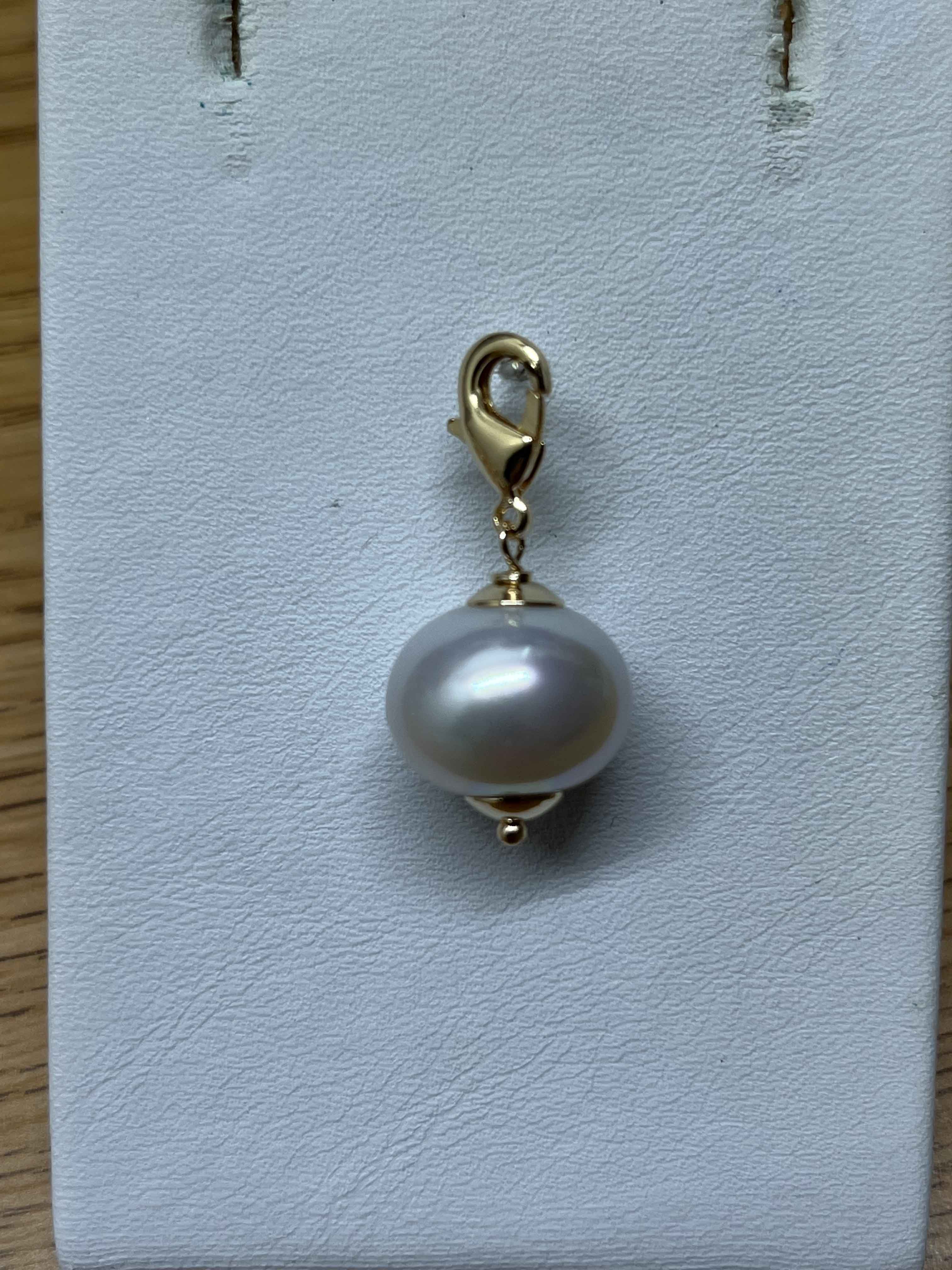 Pendant-12x15 001198 - Item # 15884