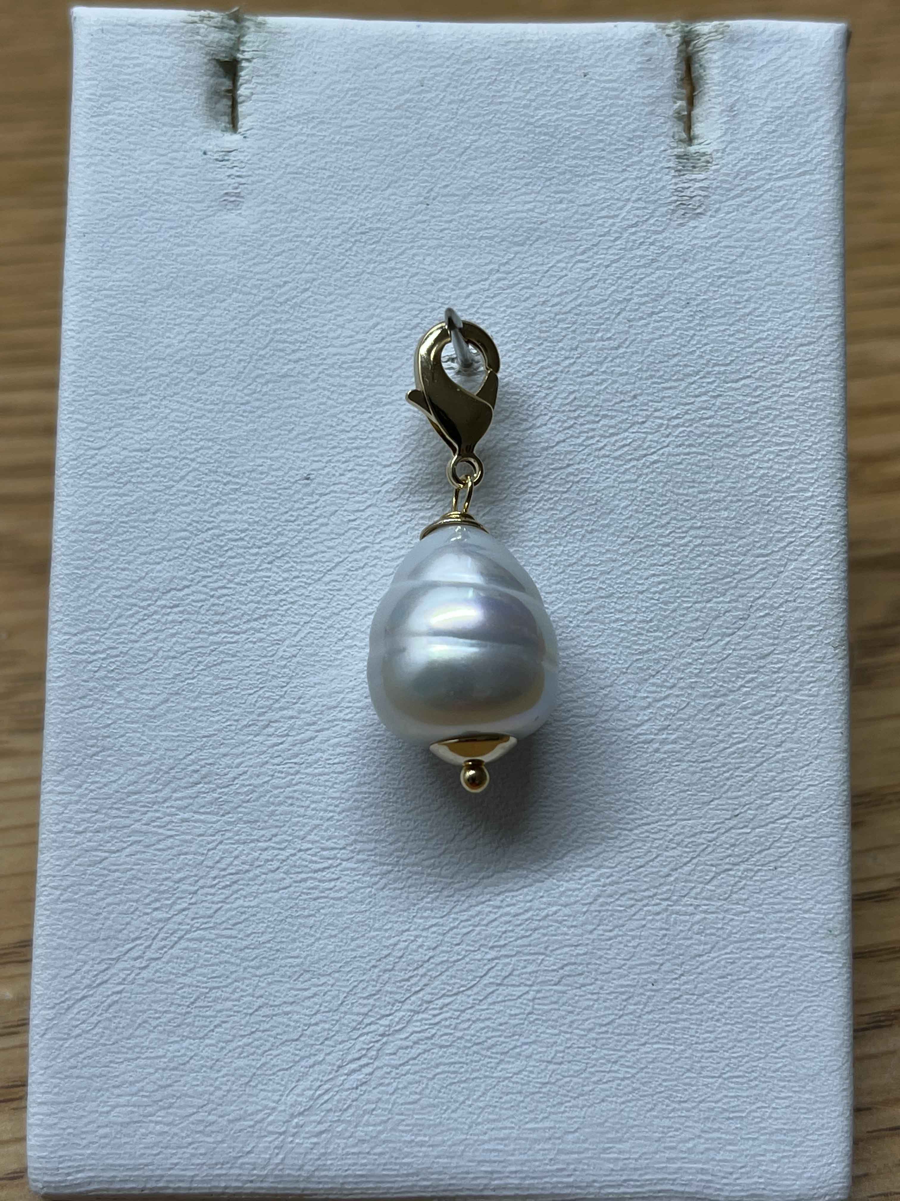 Pendant mallorca pearls - Item # 18106