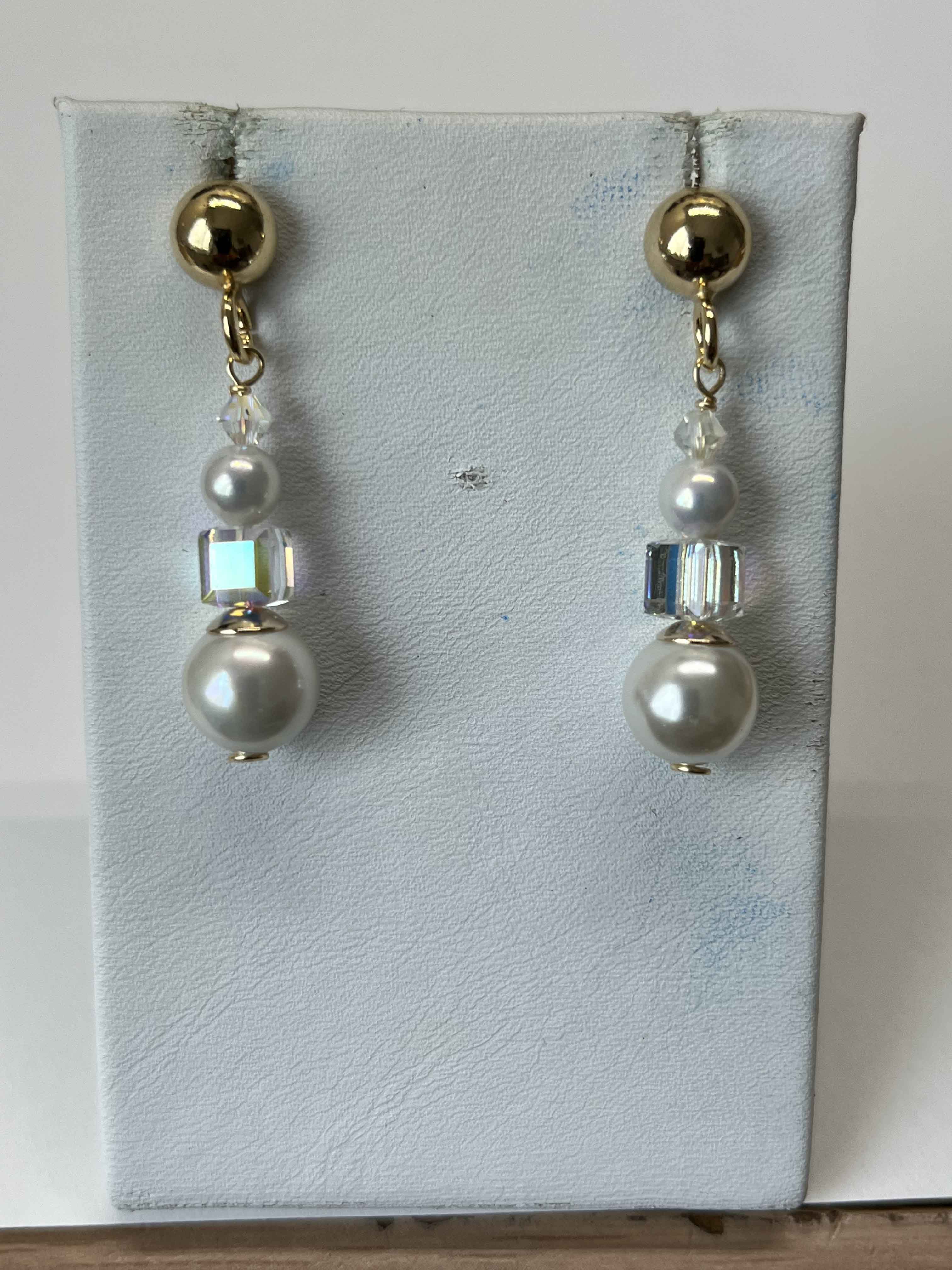 Earrings mallorca pearls gold plated with swarovski cristal - Item # 18253