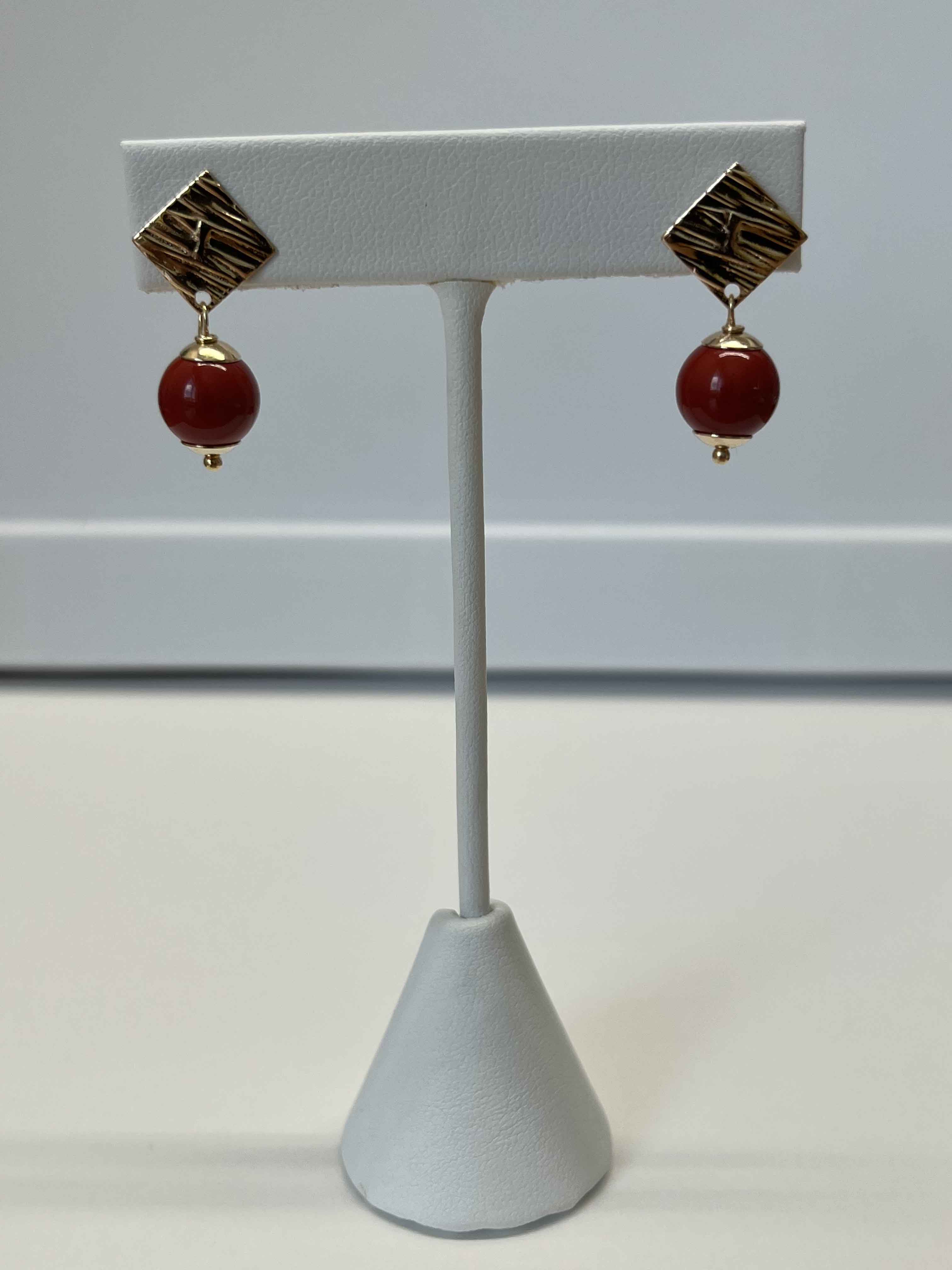 Earrings mallorca pearls gold plated coral red - Item # 18299