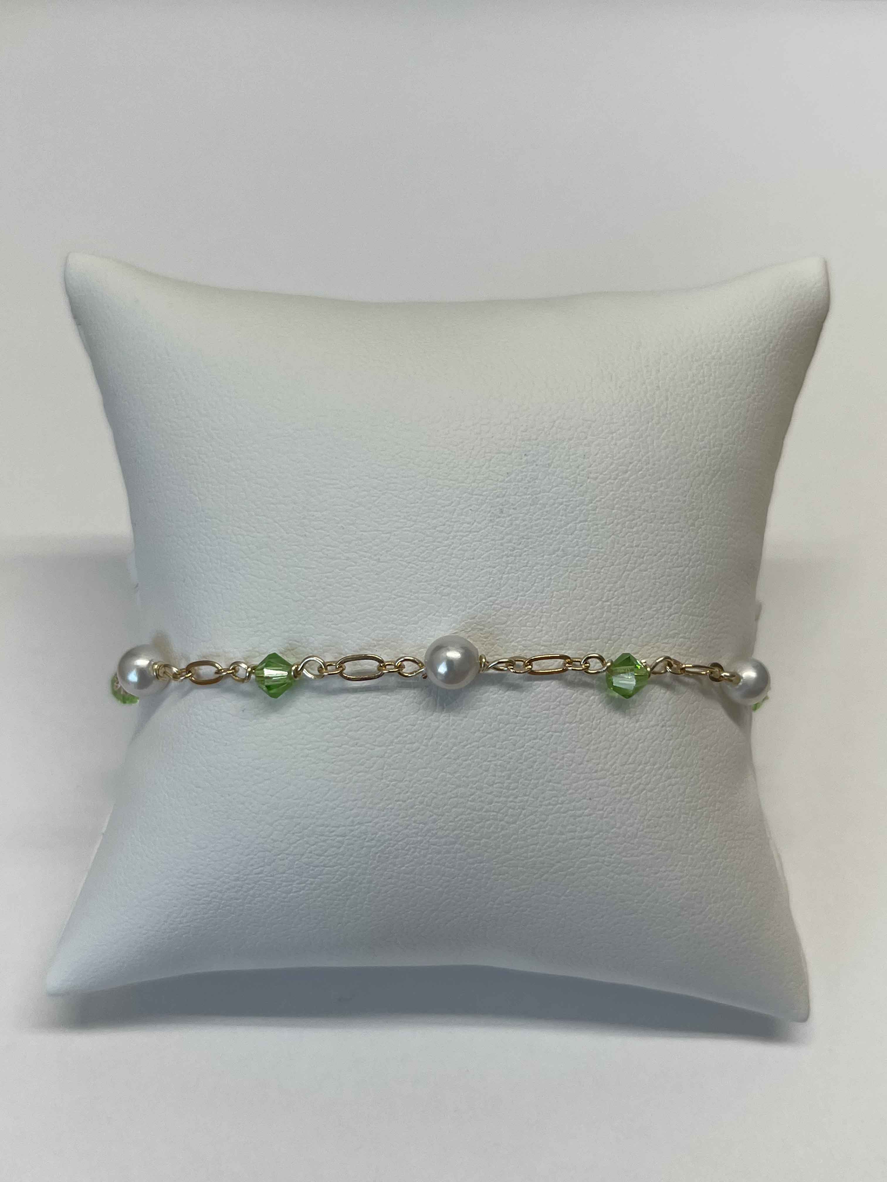 Bracelet mallorca pearls gold plated swarovski cristal light green color - Item # 18325