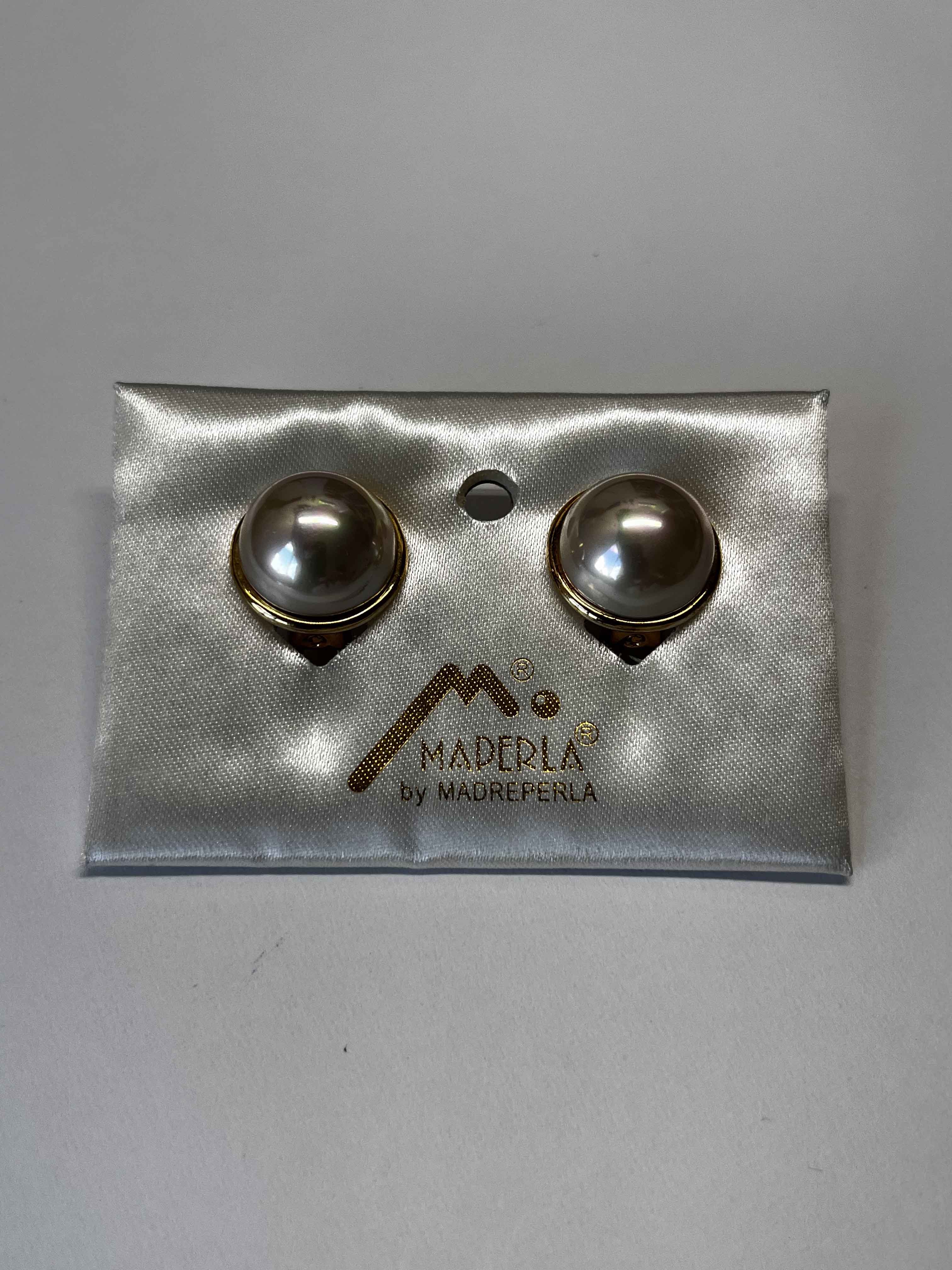 Earrings mallorca pearls gold plated 16mm champagne color - Item # 18357