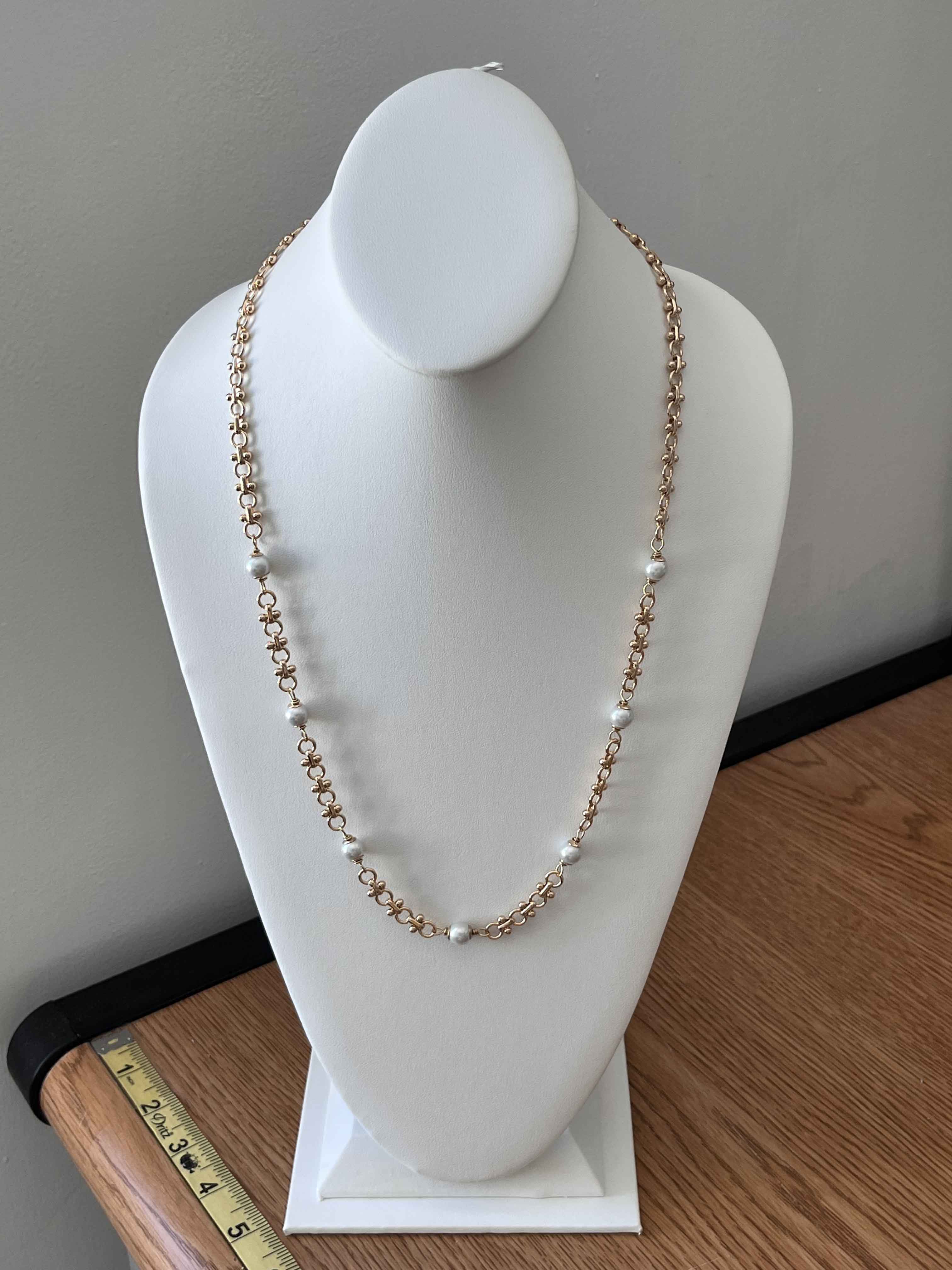 Necklace mallorca pearls gold plated white wir - Item # 18401