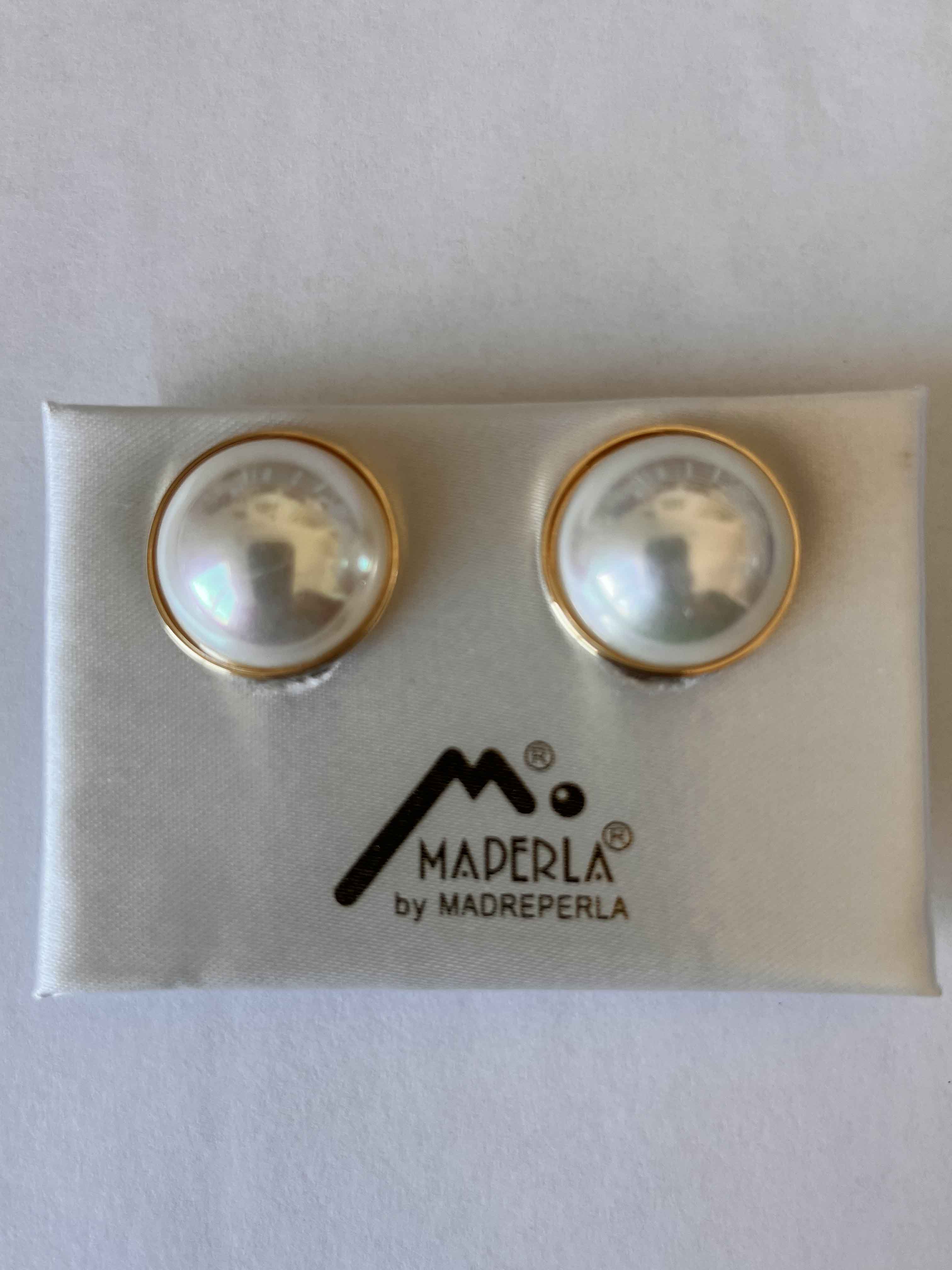 Earrings mallorca pearls gold plated white pearls - Item # 18572