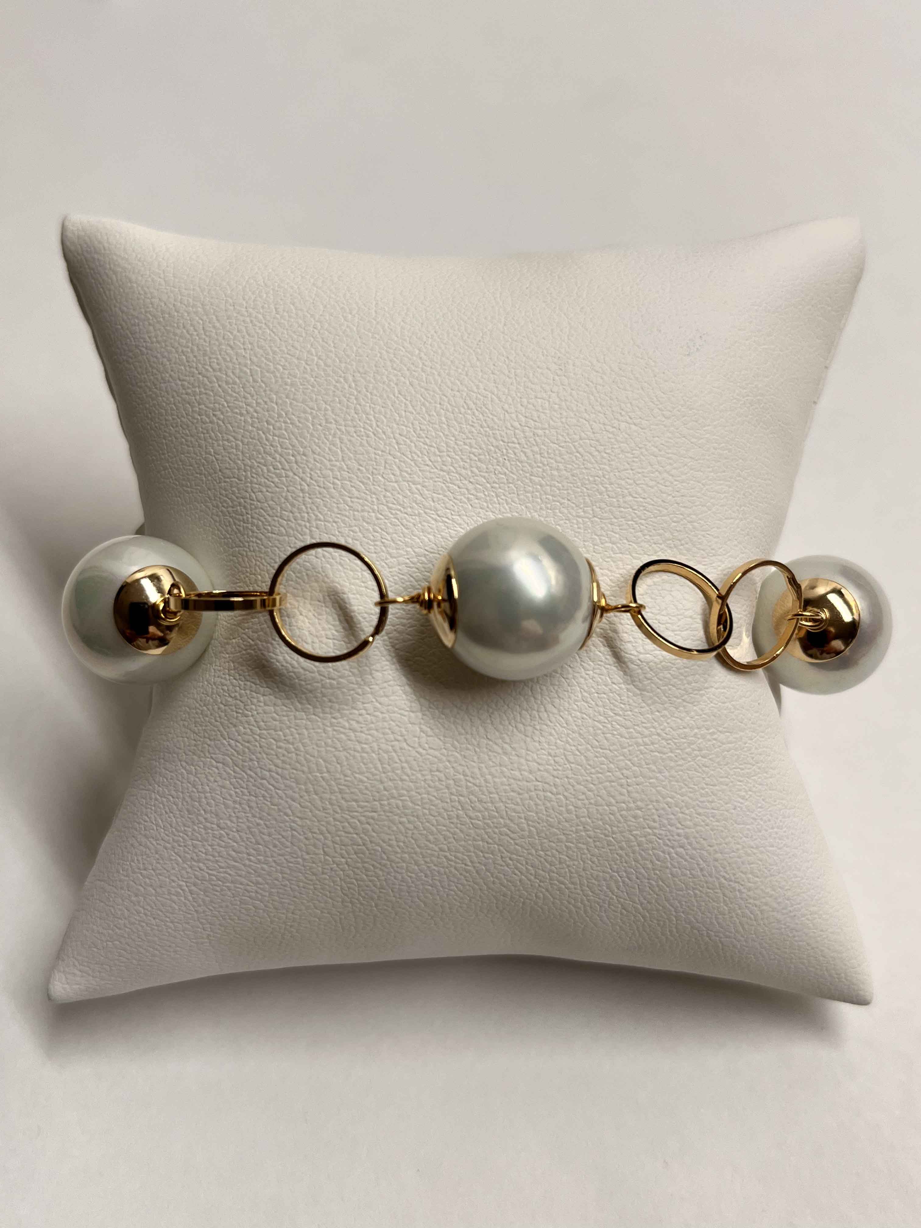 Bracelet mallorca pearls gold plated white pearls - Item # 18624