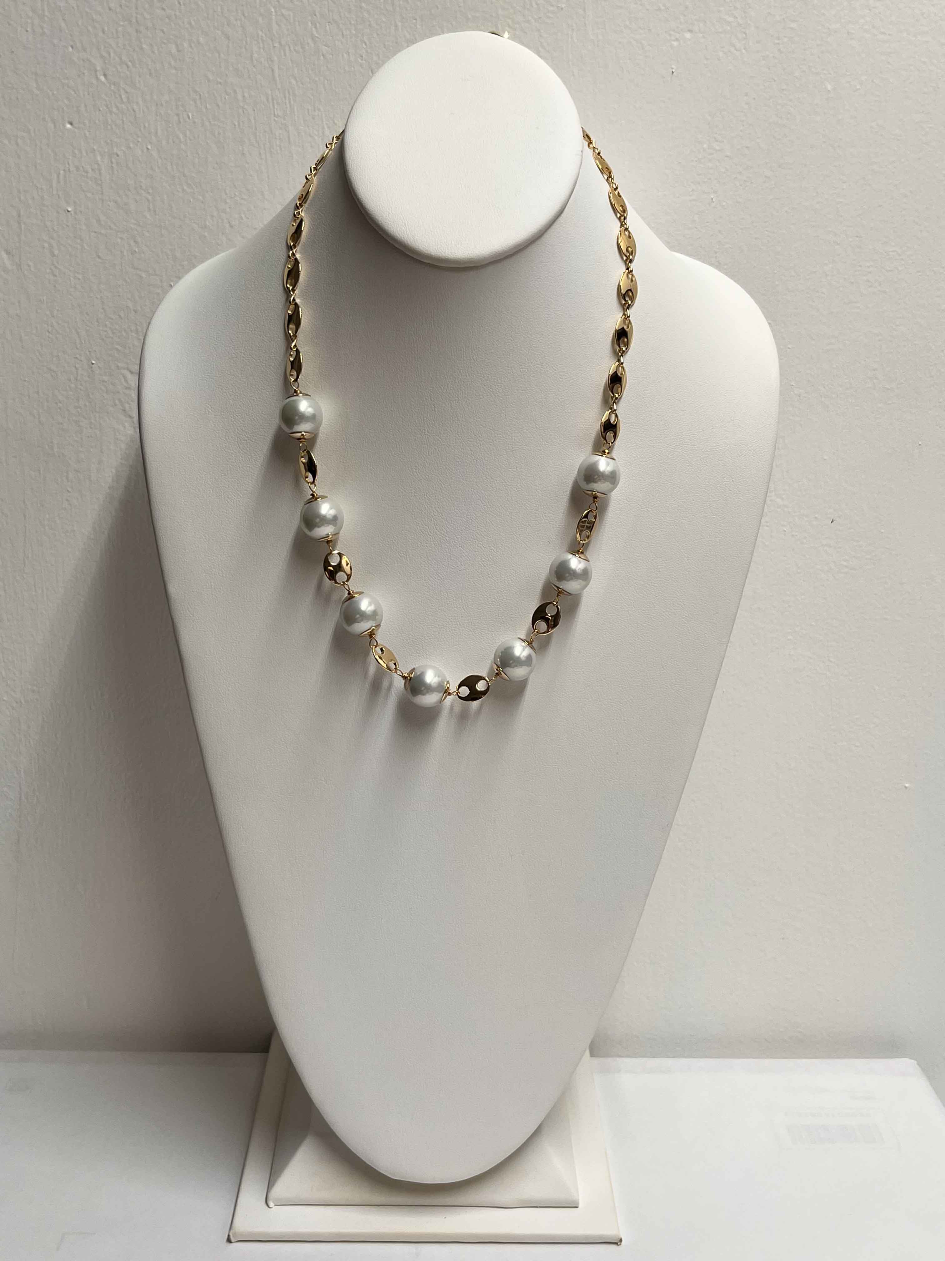 Necklace mallorca pearls gold plated white pearls - Item # 18631