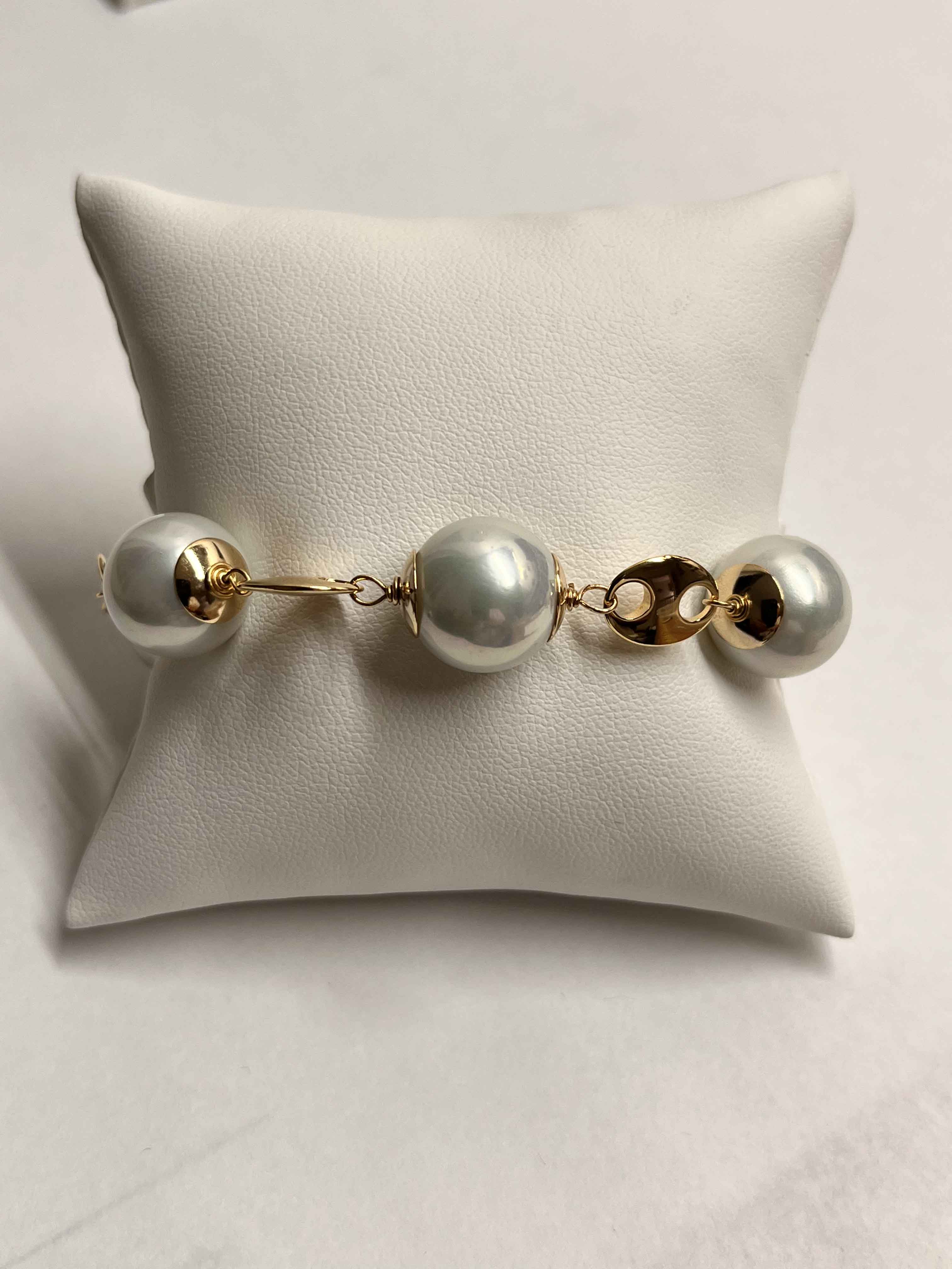 Bracelet mallorca pearls gold plated white pearls - Item # 18633