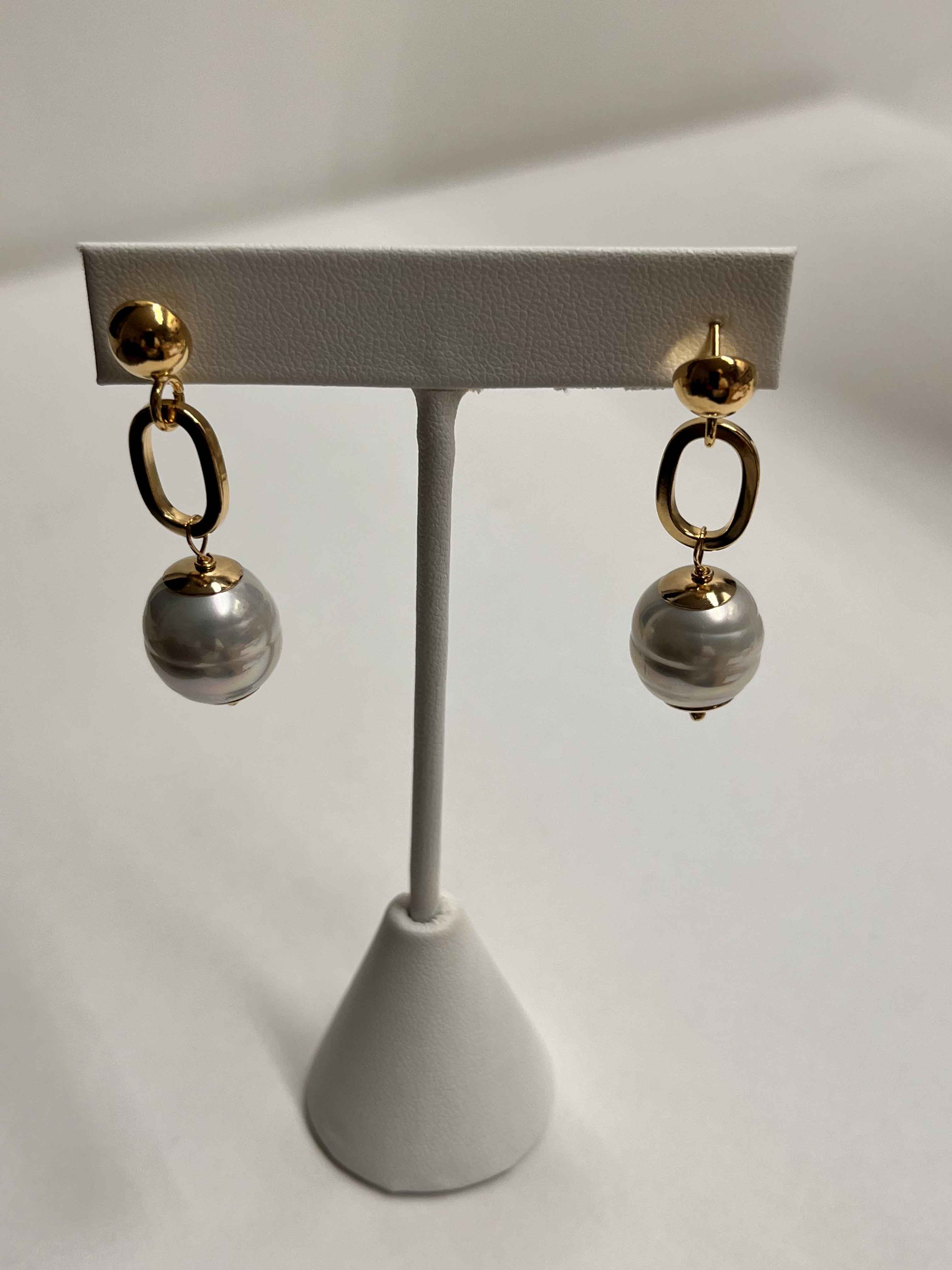 Earrings mallorca pearls gold plated white pearls - Item # 18636