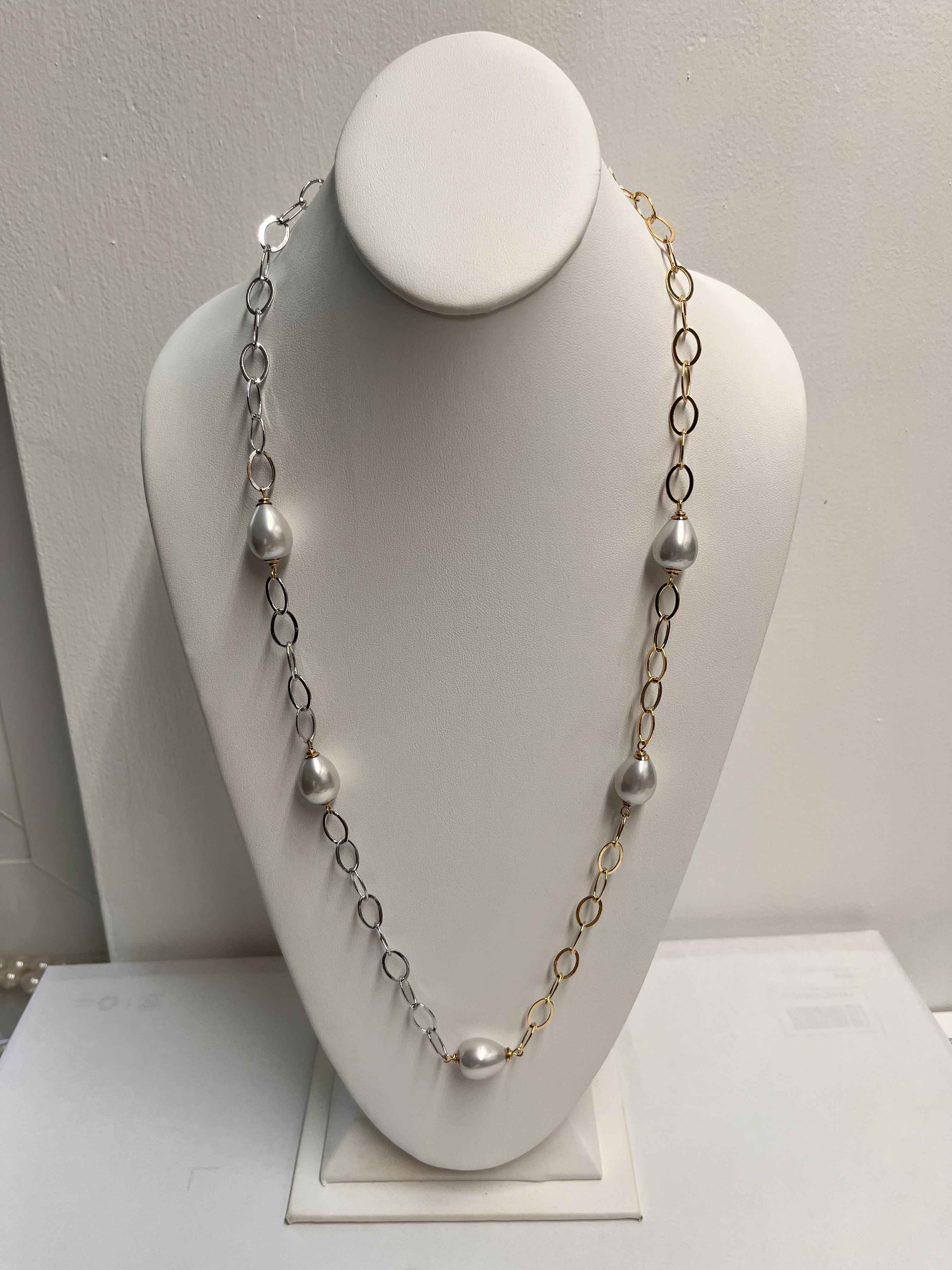 Necklace mallorca pearls two tone plated white pearls - Item # 18645