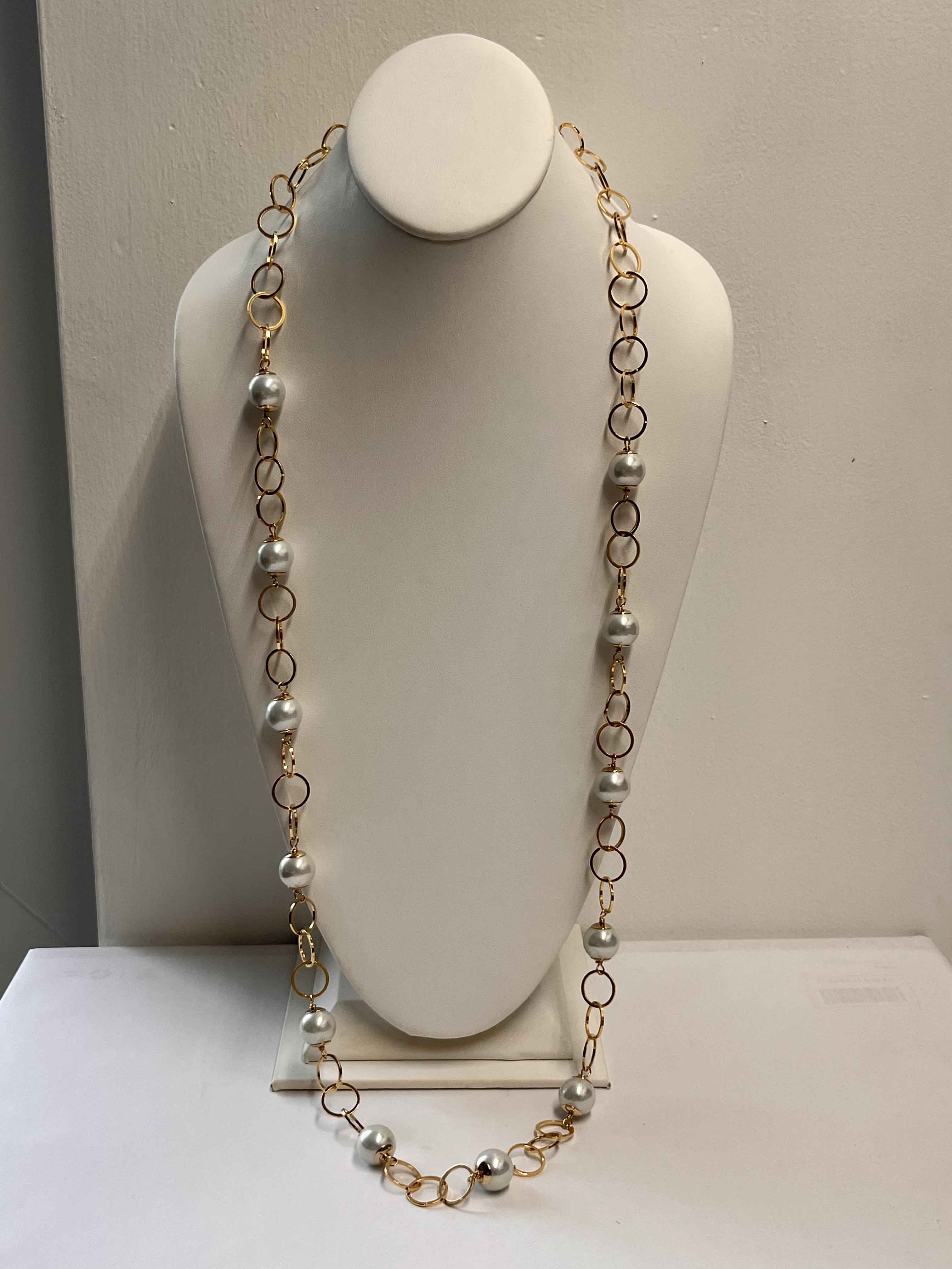 Necklace mallorca pearls gold plated white pearls - Item # 18713