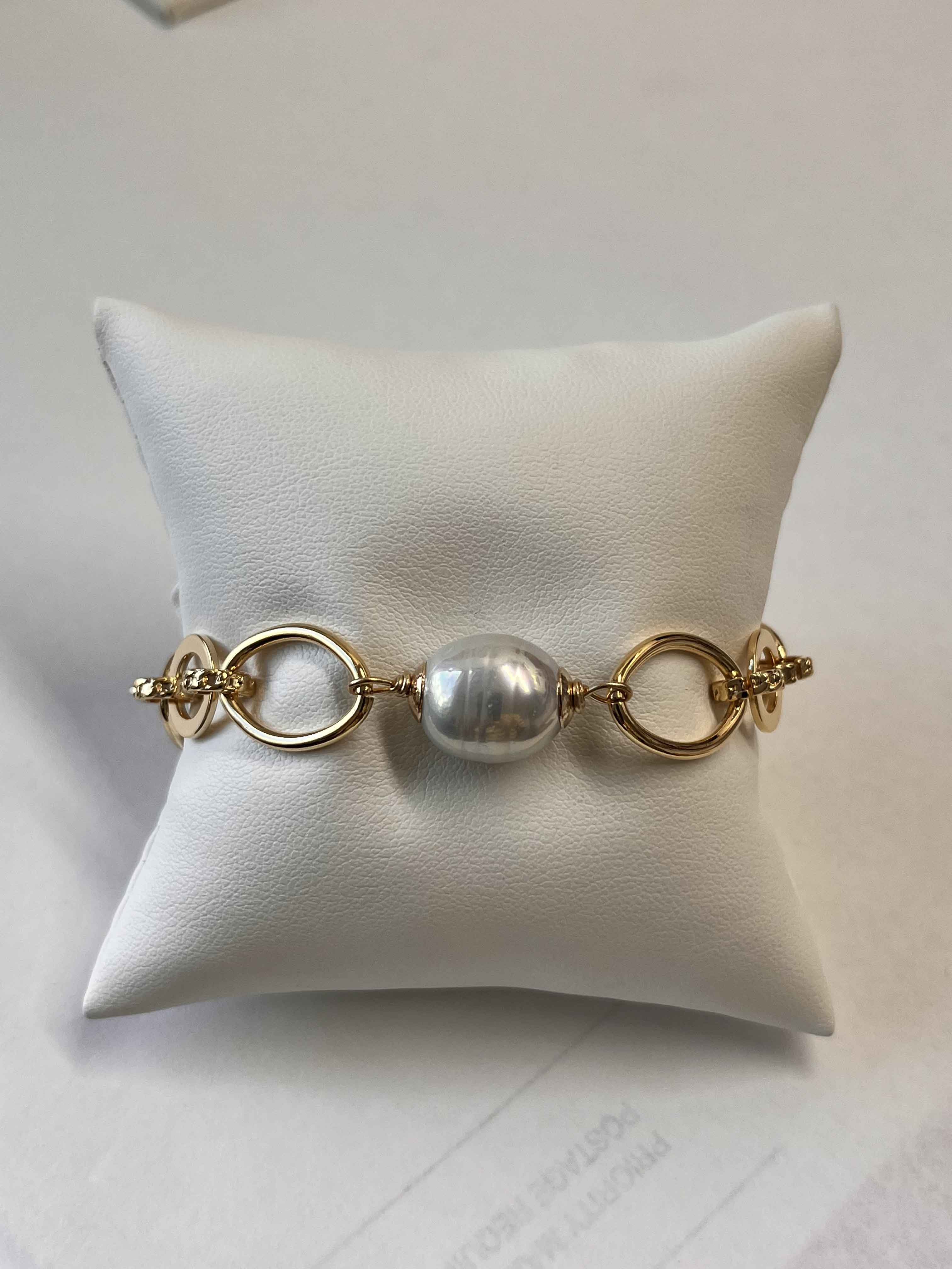 Bracelet mallorca pearls gold plated white pearls - Item # 18737