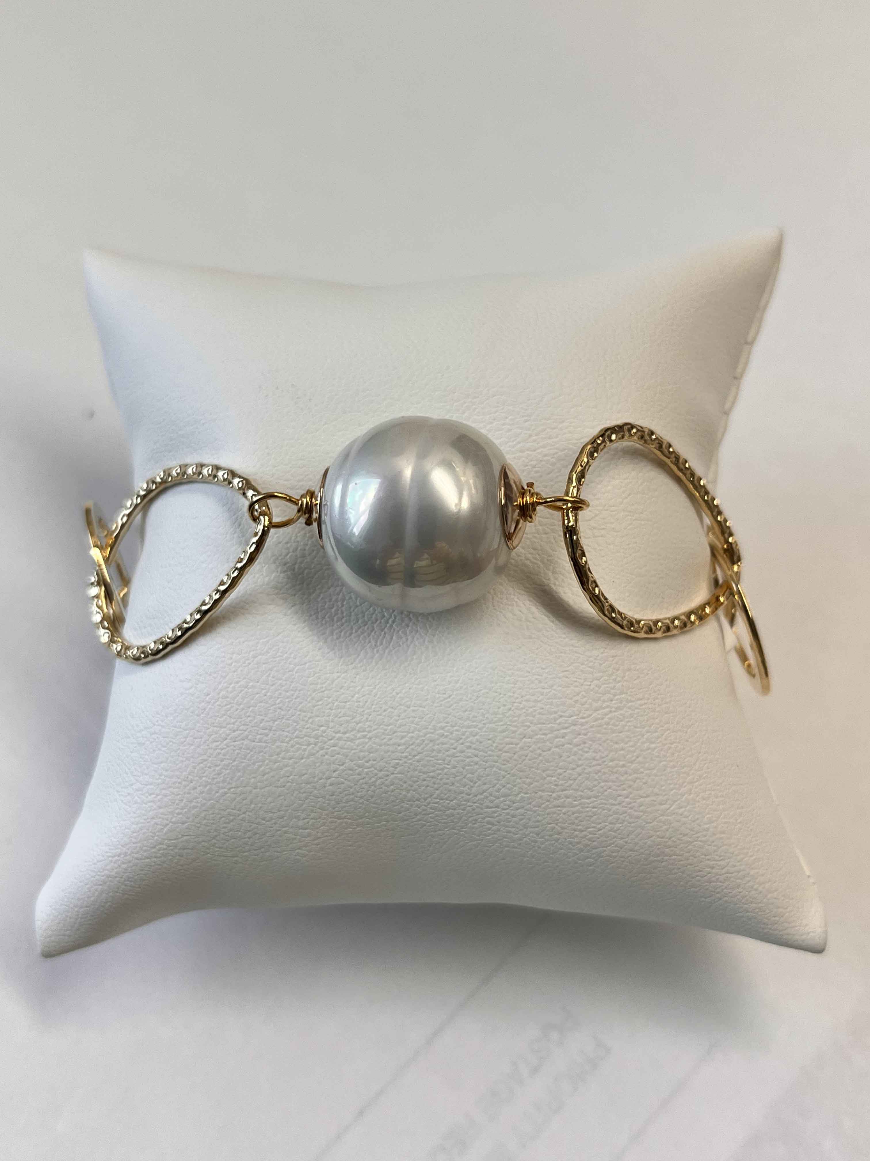 Bracelet mallorca pearls gold plated white pearls - Item # 18740