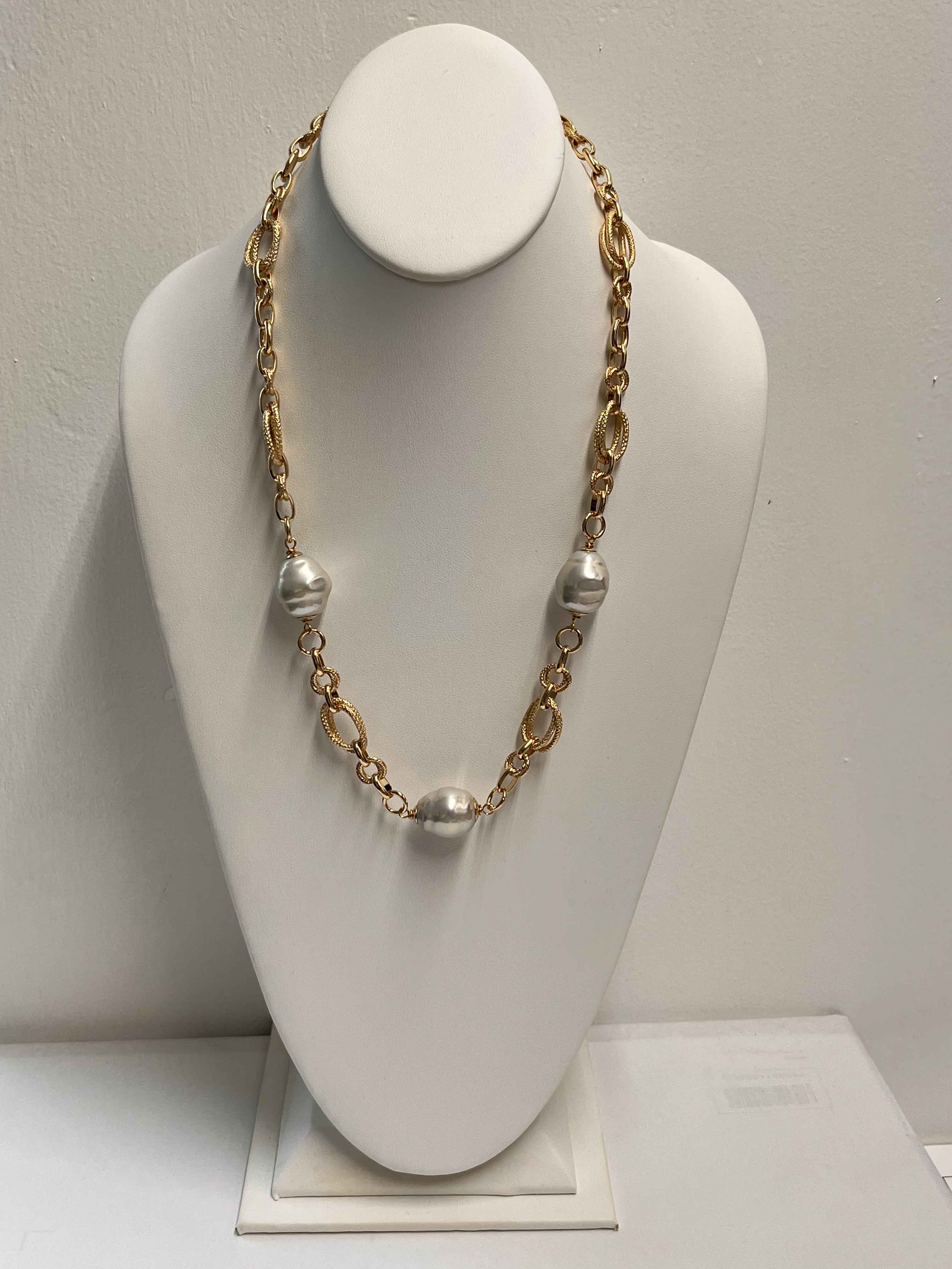 Necklace mallorca pearls gold plated white pearls - Item # 18742