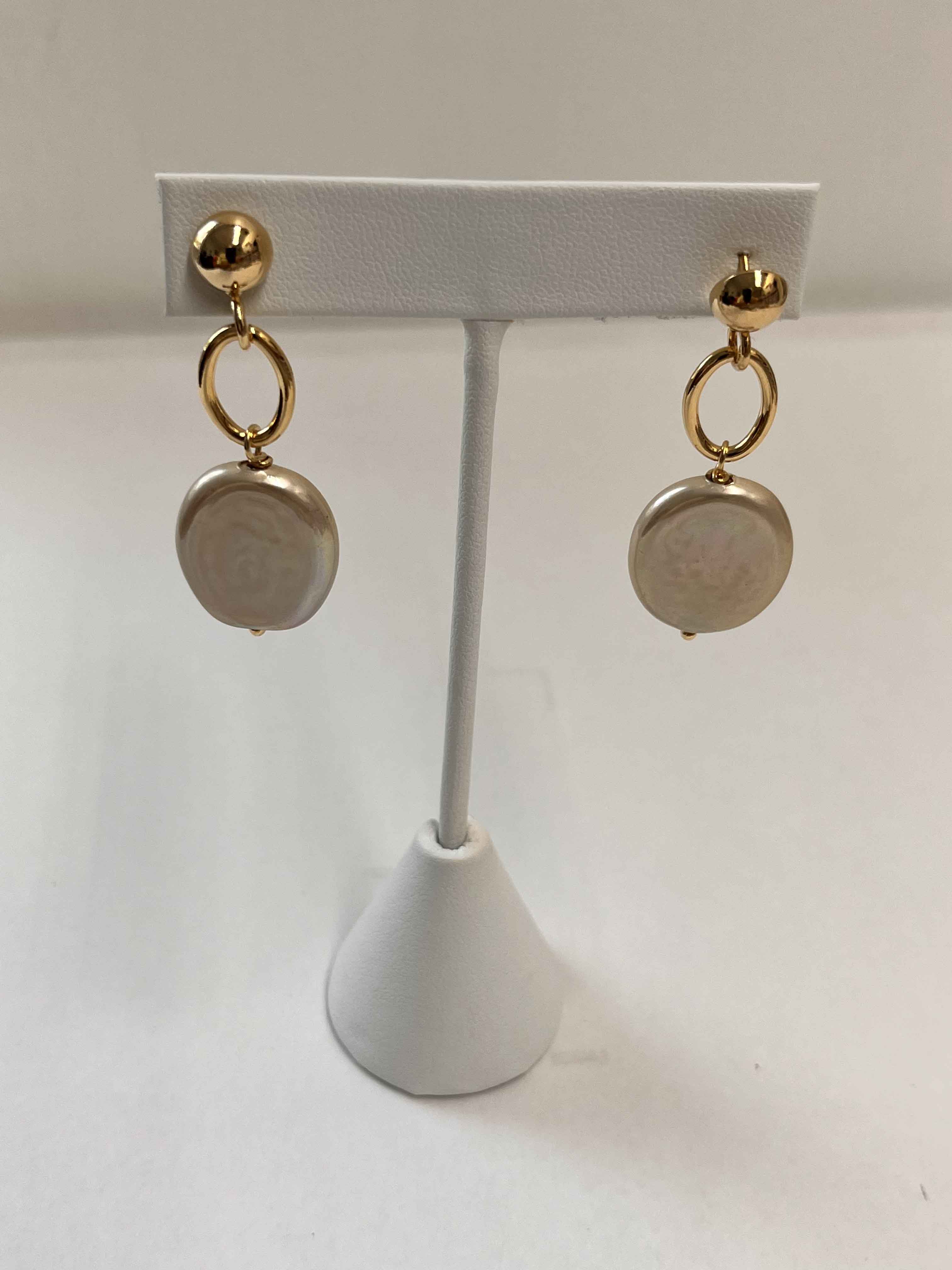 Earrings mallorca pearls gold plated white pearls - Item # 18746