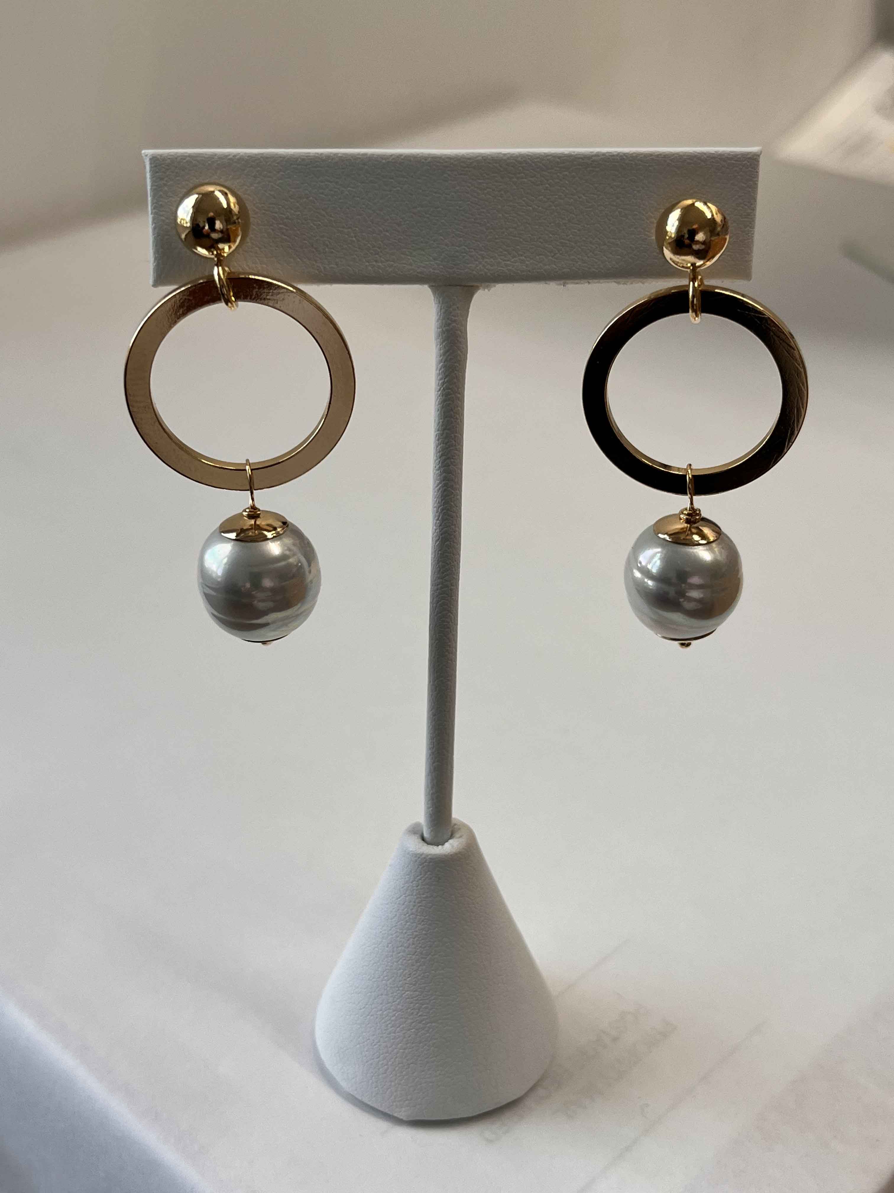 Earrings mallorca pearls gold plated white pearls - Item # 18771