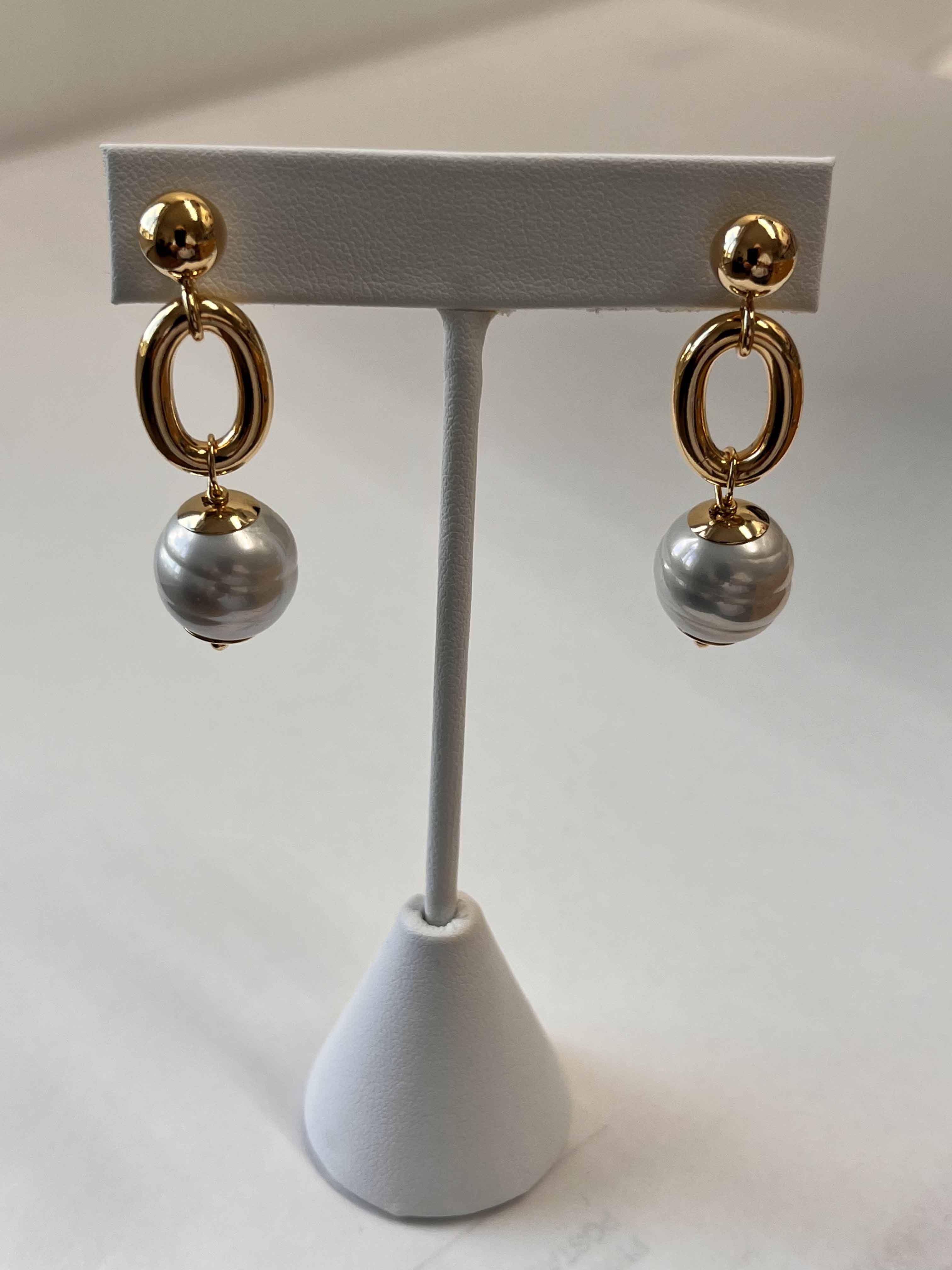 Earrings mallorca pearls gold plated white pearls - Item # 18777