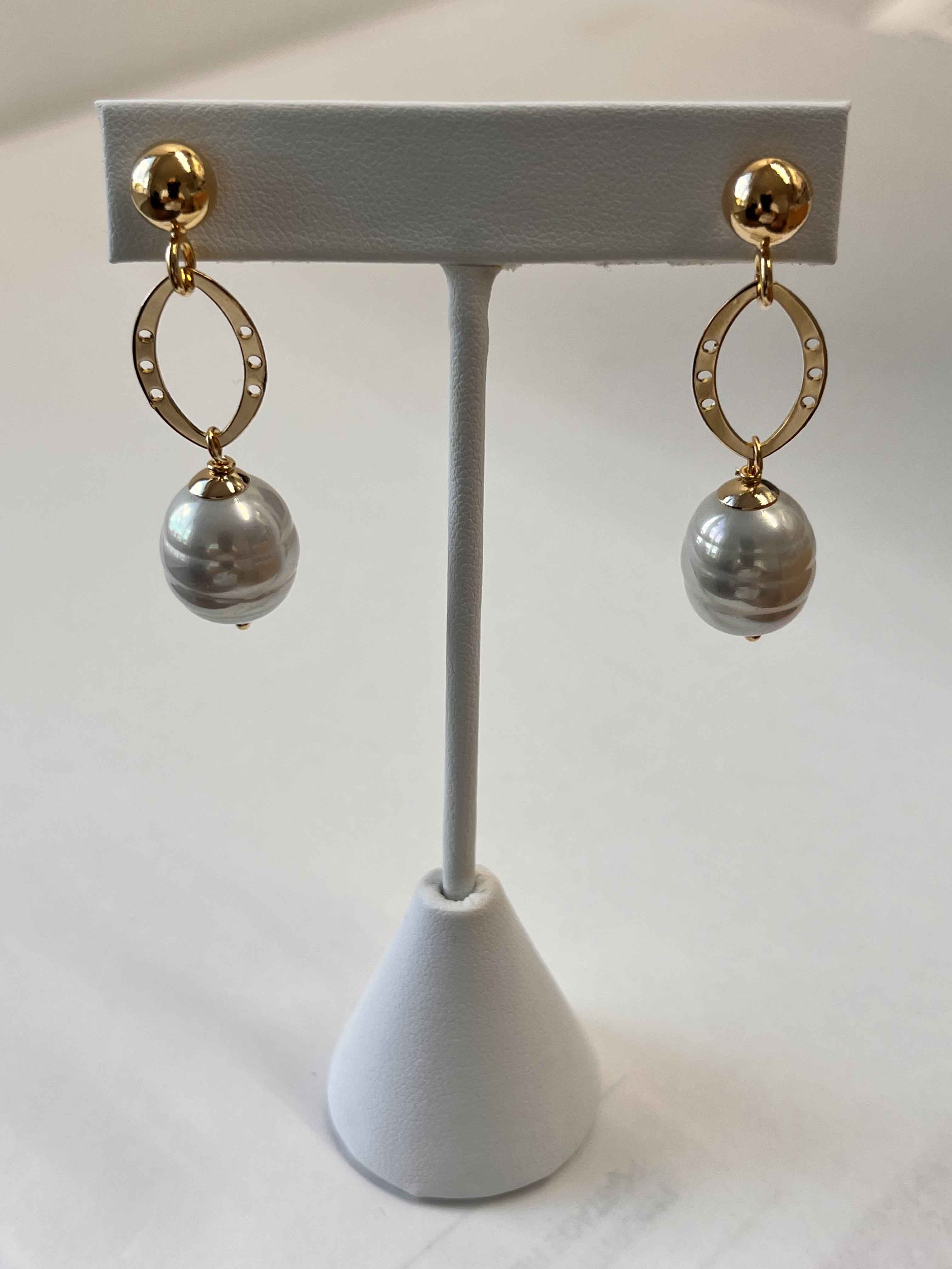 Earrings mallorca pearls gold plated white pearls - Item # 18784