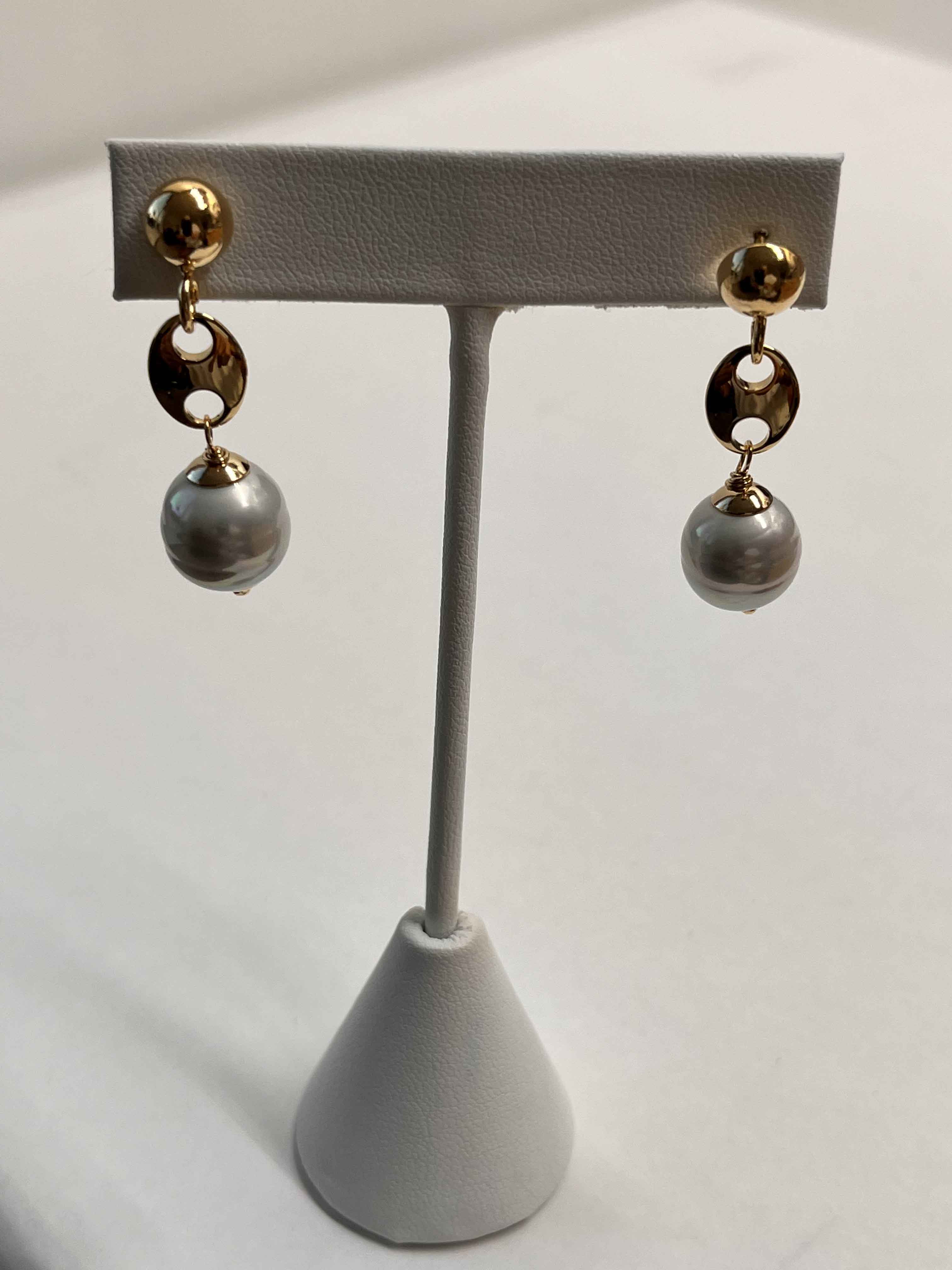 Earrings mallorca pearls gold plated white pearls - Item # 18812