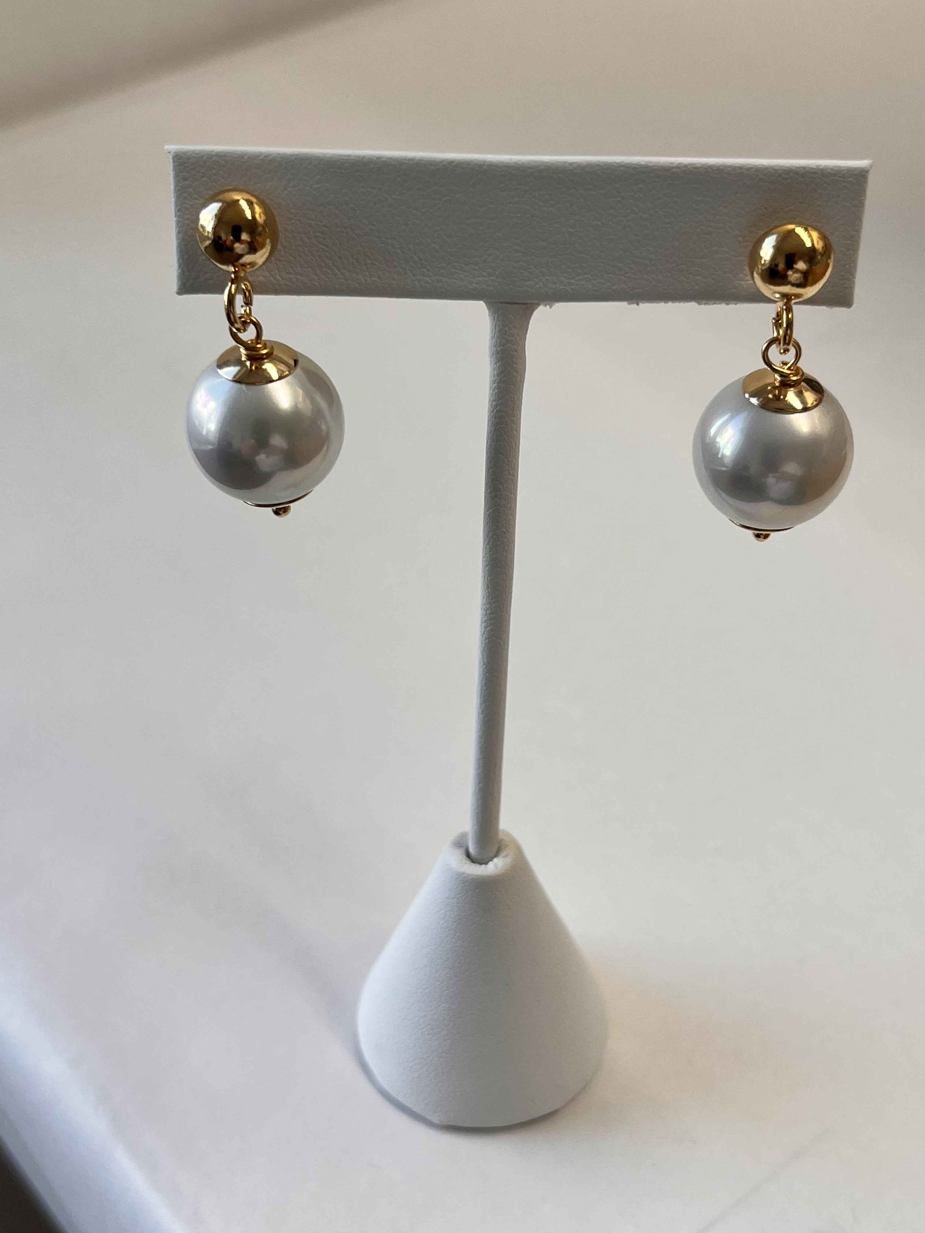 Earrings mallorca pearls gold plated white pearls - Item # 18820