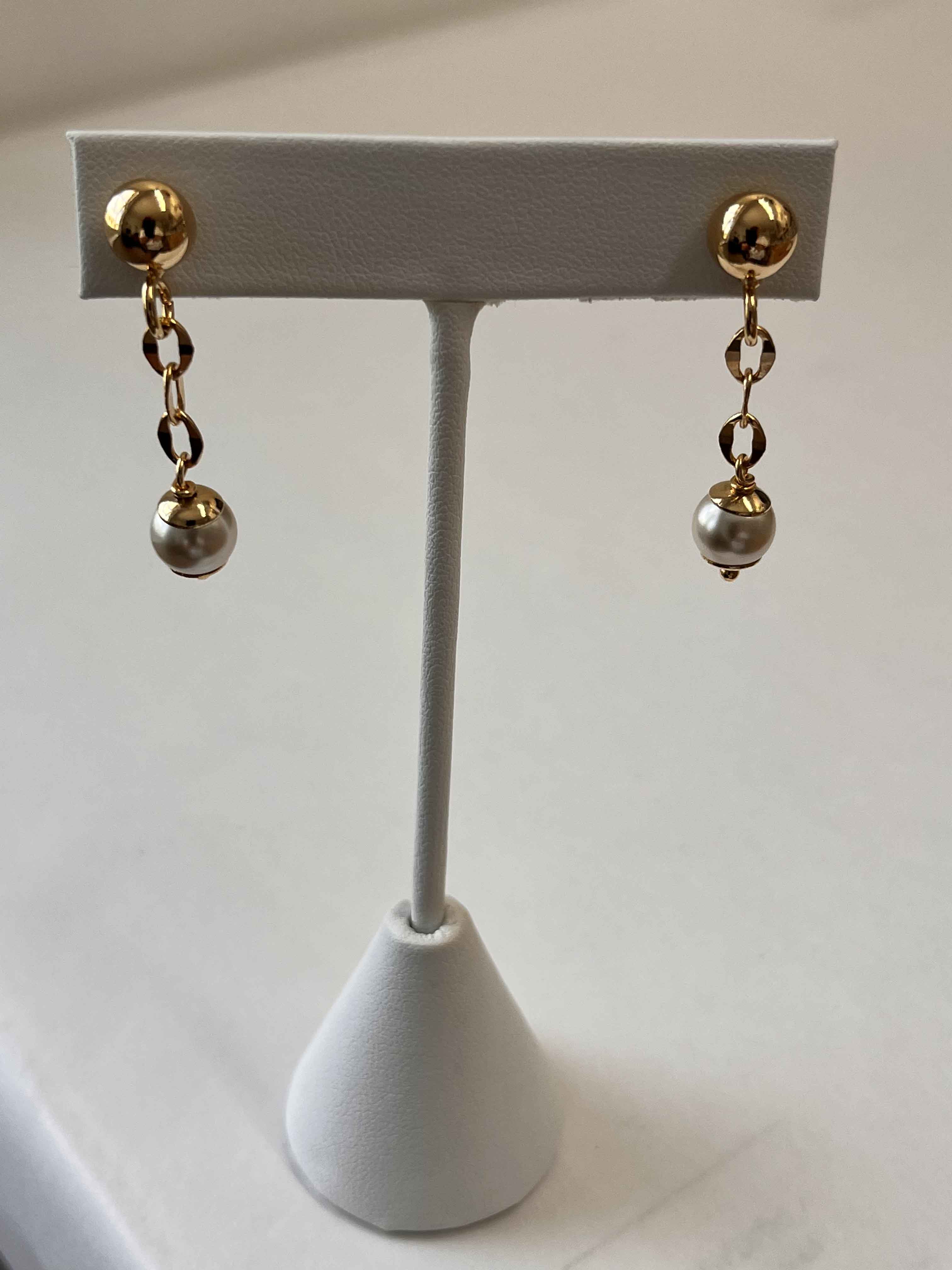 Earrings mallorca pearls gold plated white pearls - Item # 18825