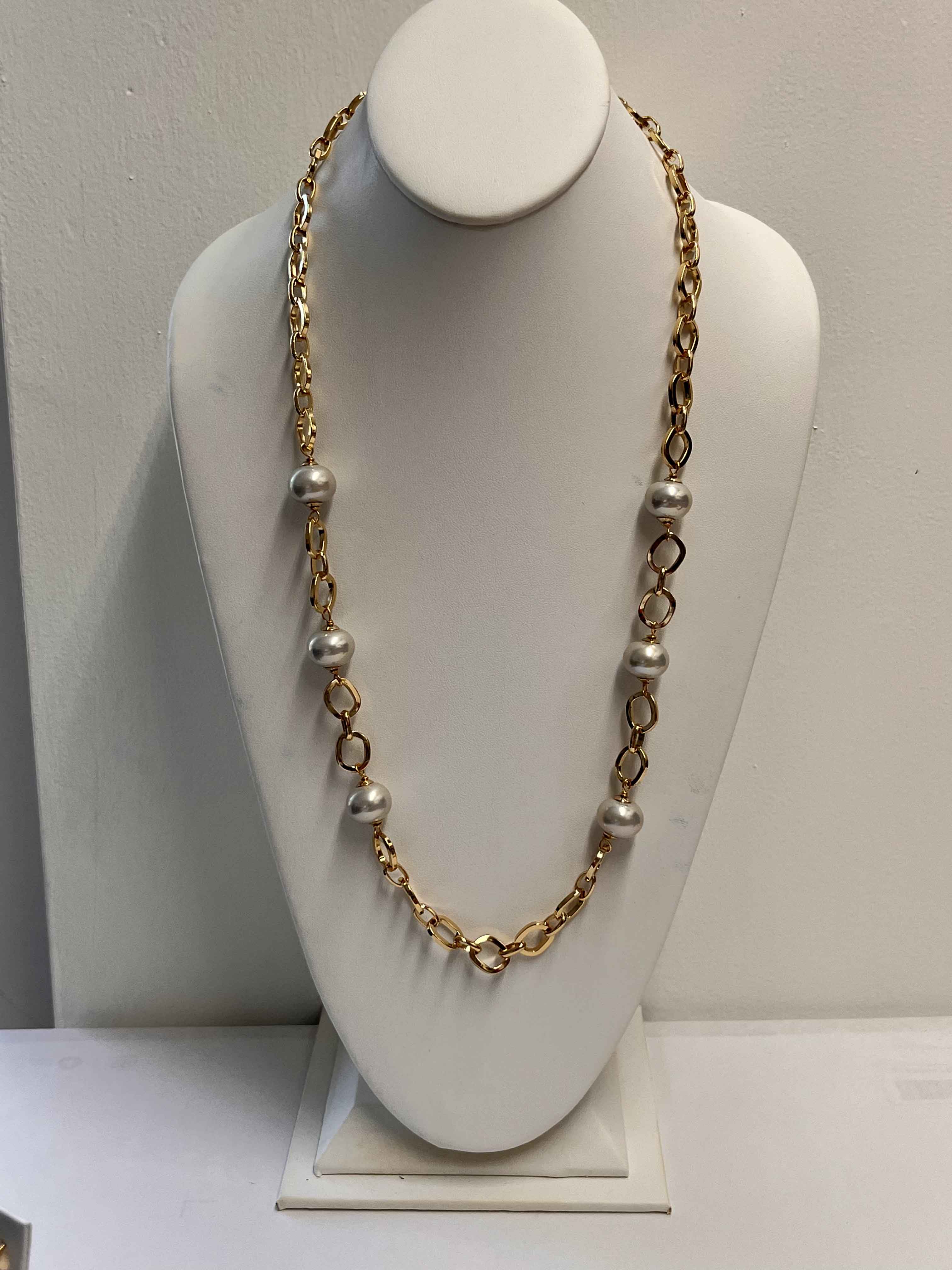 Necklace mallorca pearls gold plated white pearls - Item # 18832