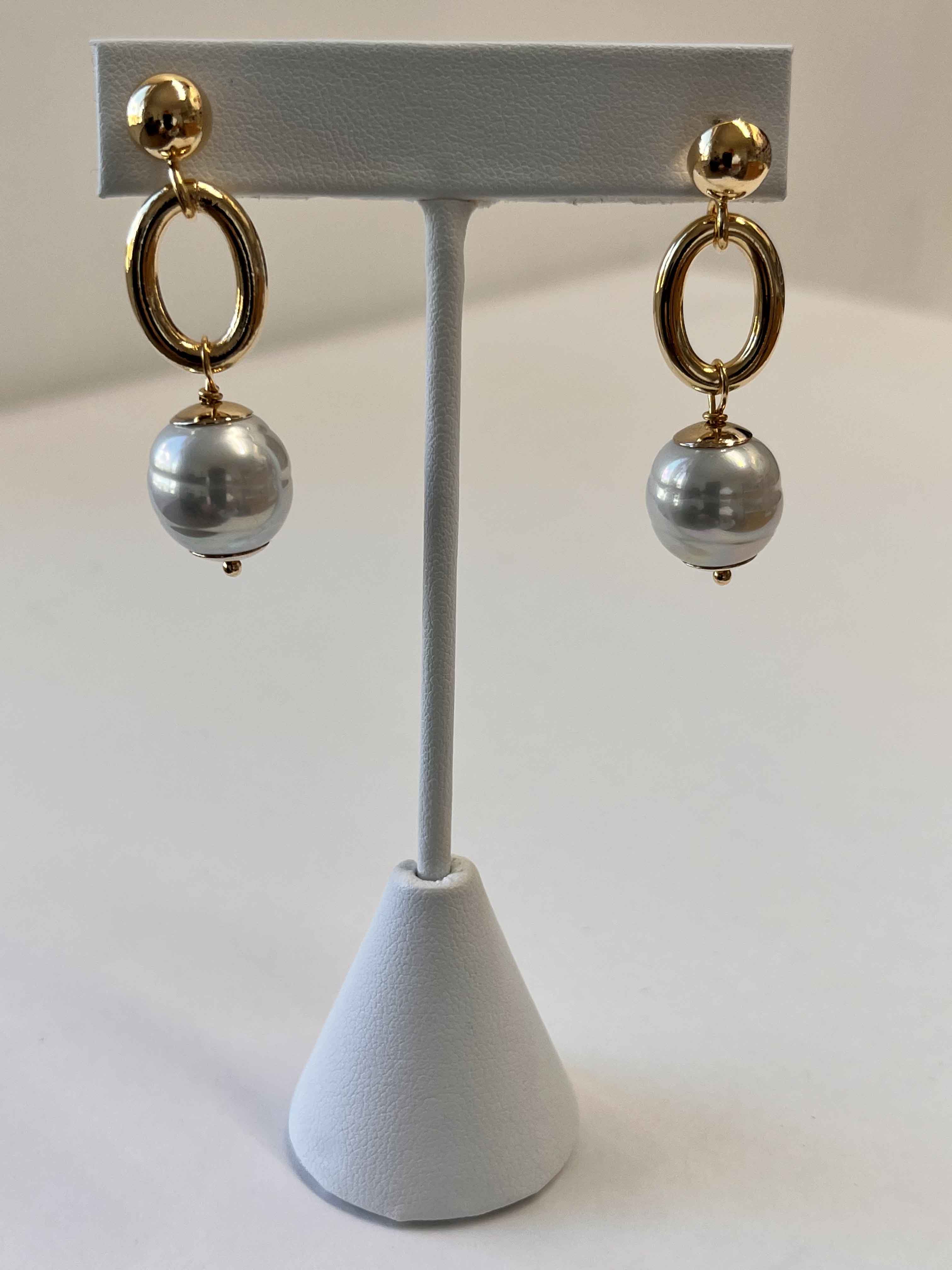 Earrings mallorca pearls gold plated white pearls - Item # 18836