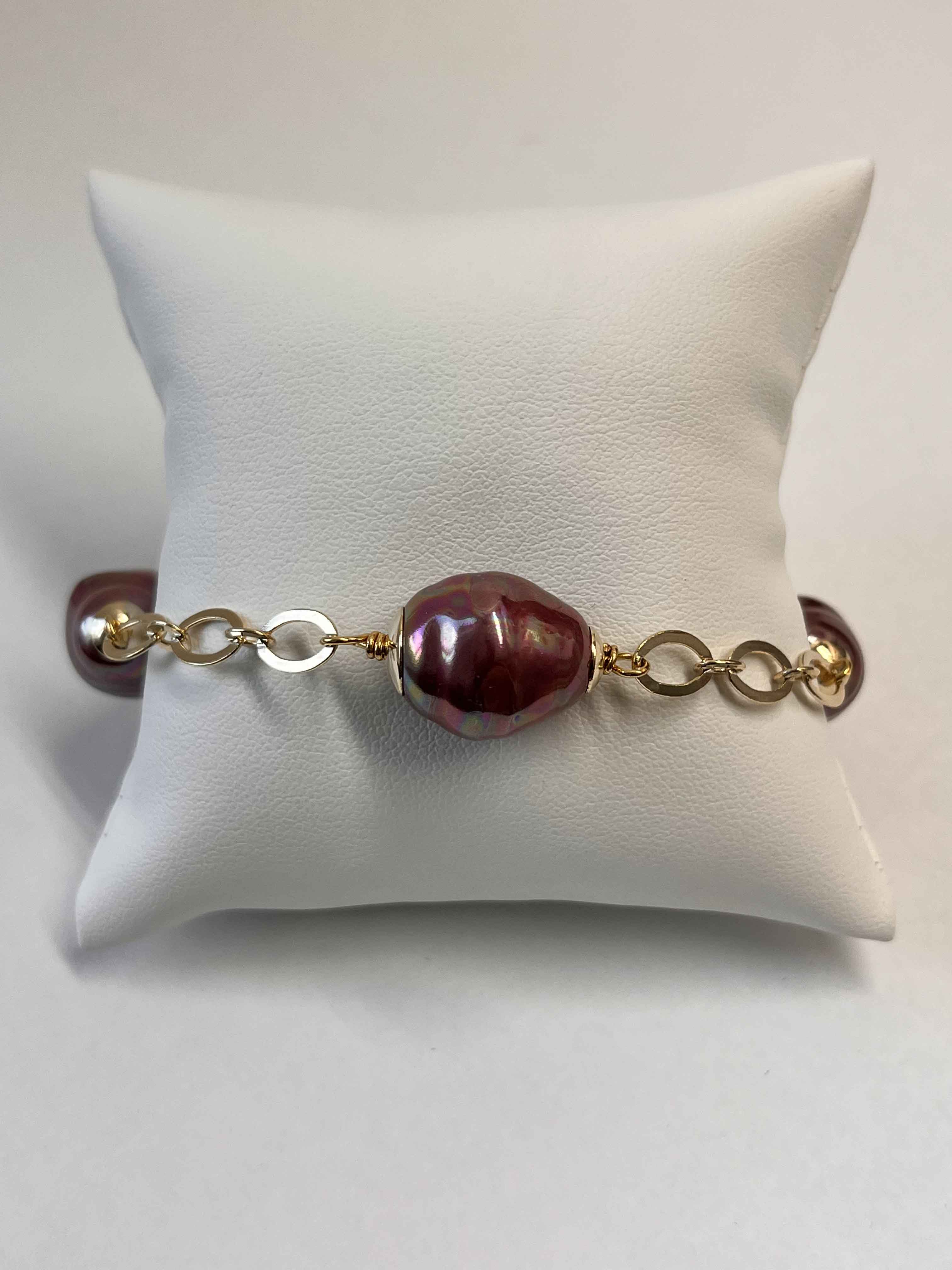 Bracelet mallorca pearls gold plated purple color pearls - Item # 18851