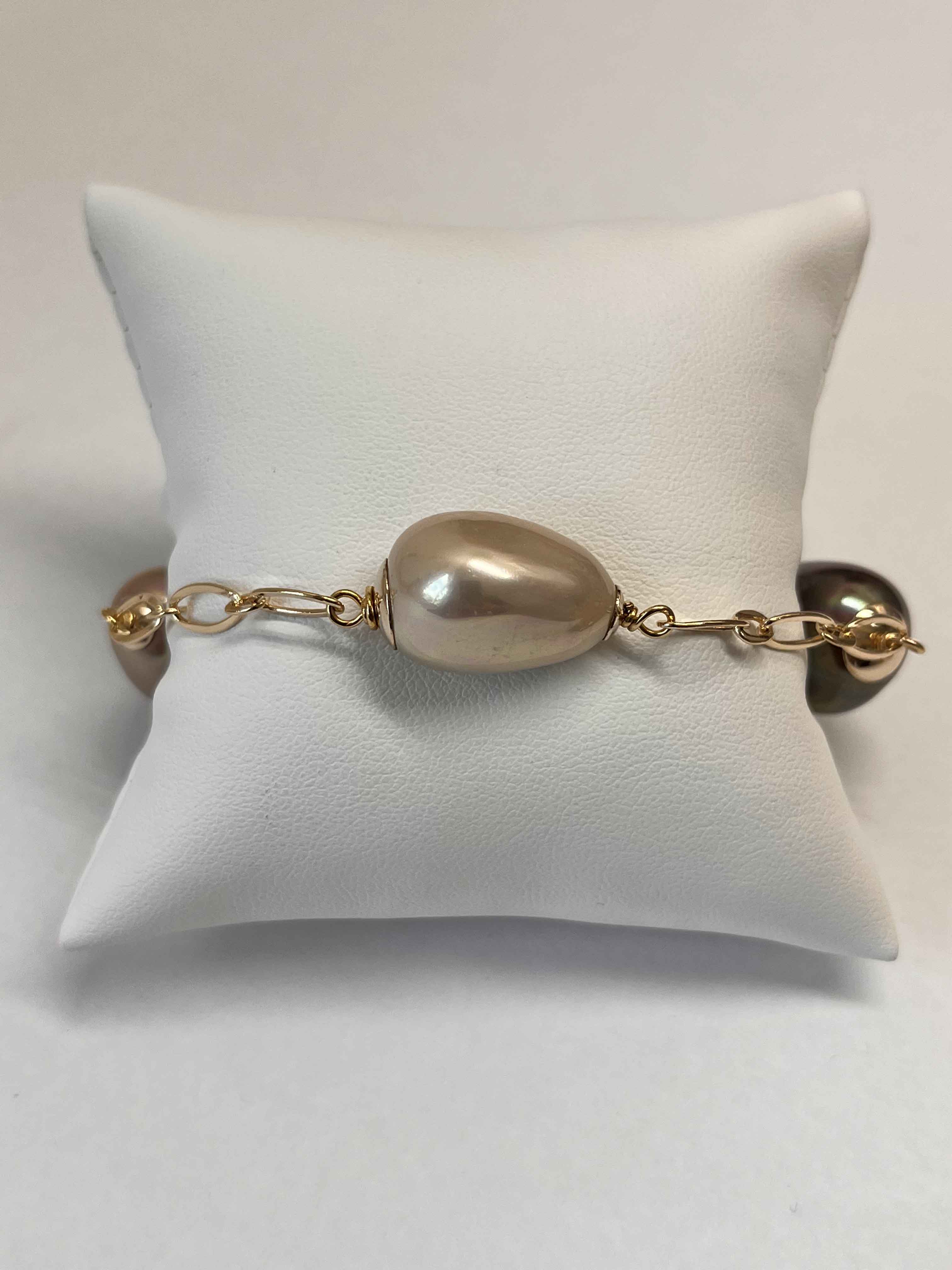 Bracelet mallorca pearls gold plated multi color pearls - Item # 18873