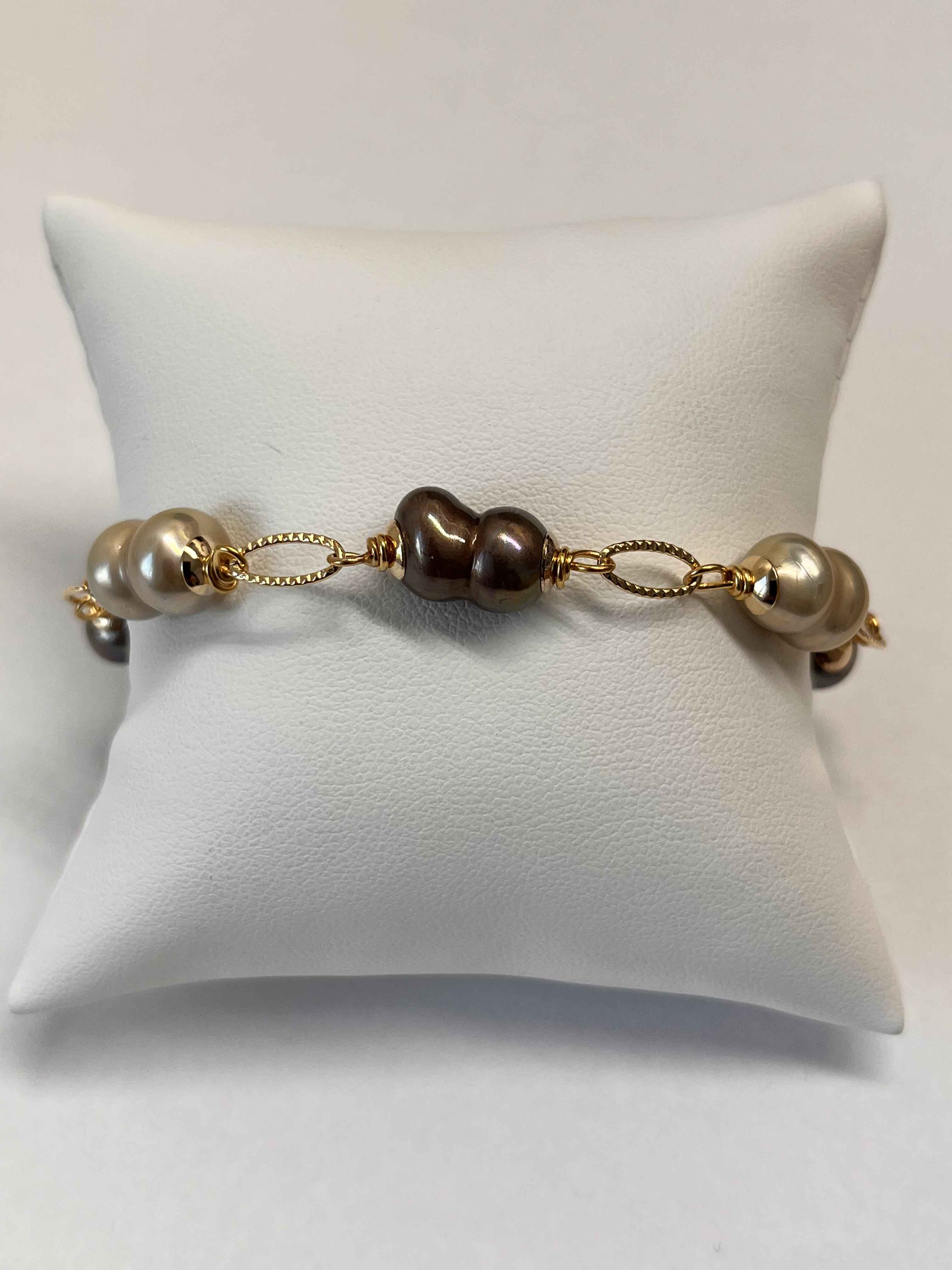 Bracelet mallorca pearls gold plated champagne and dark brown color pearls - Item # 18875