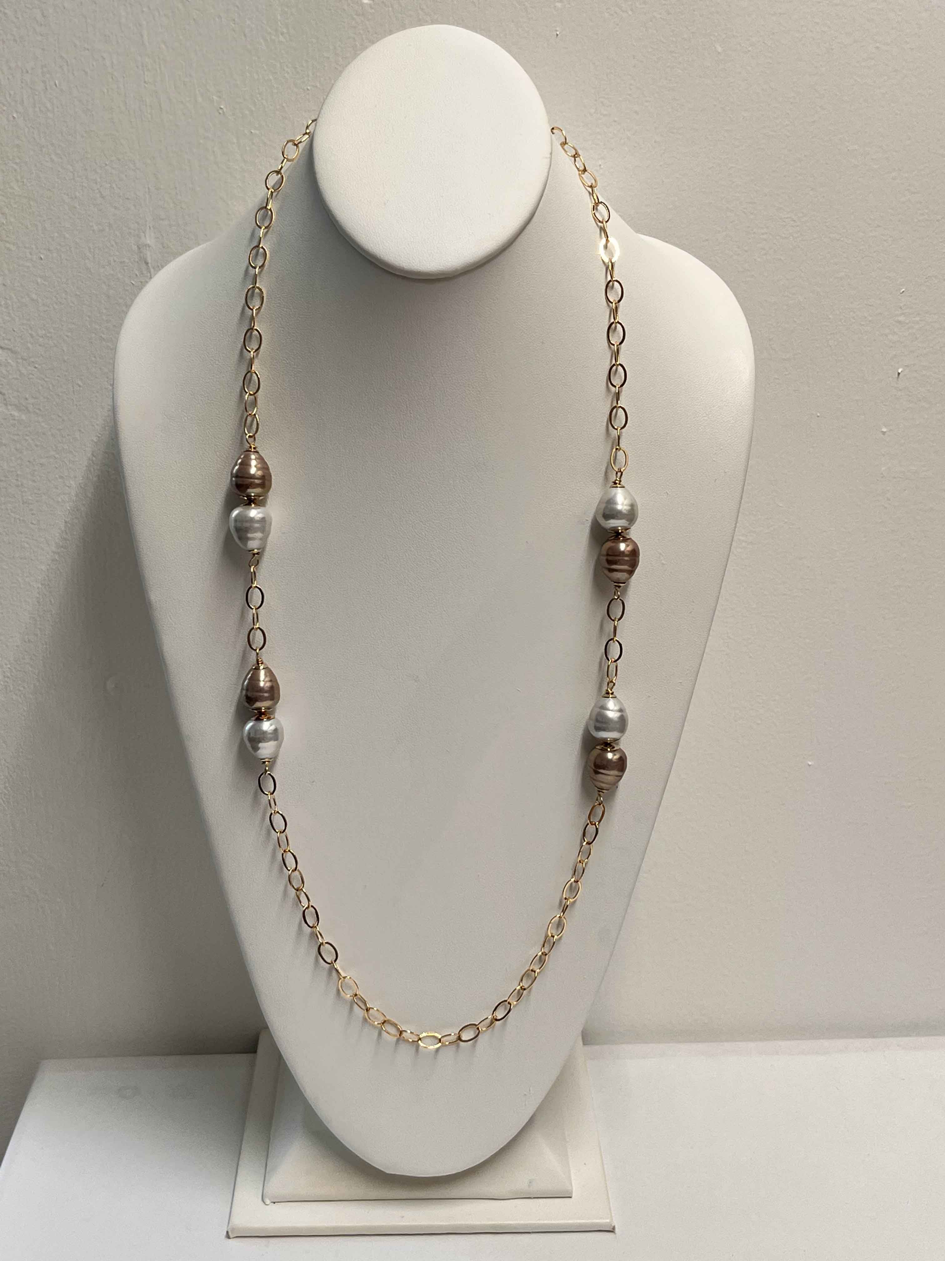 Necklace mallorca pearls gold plated white pearls and light brown color pearls - Item # 18879