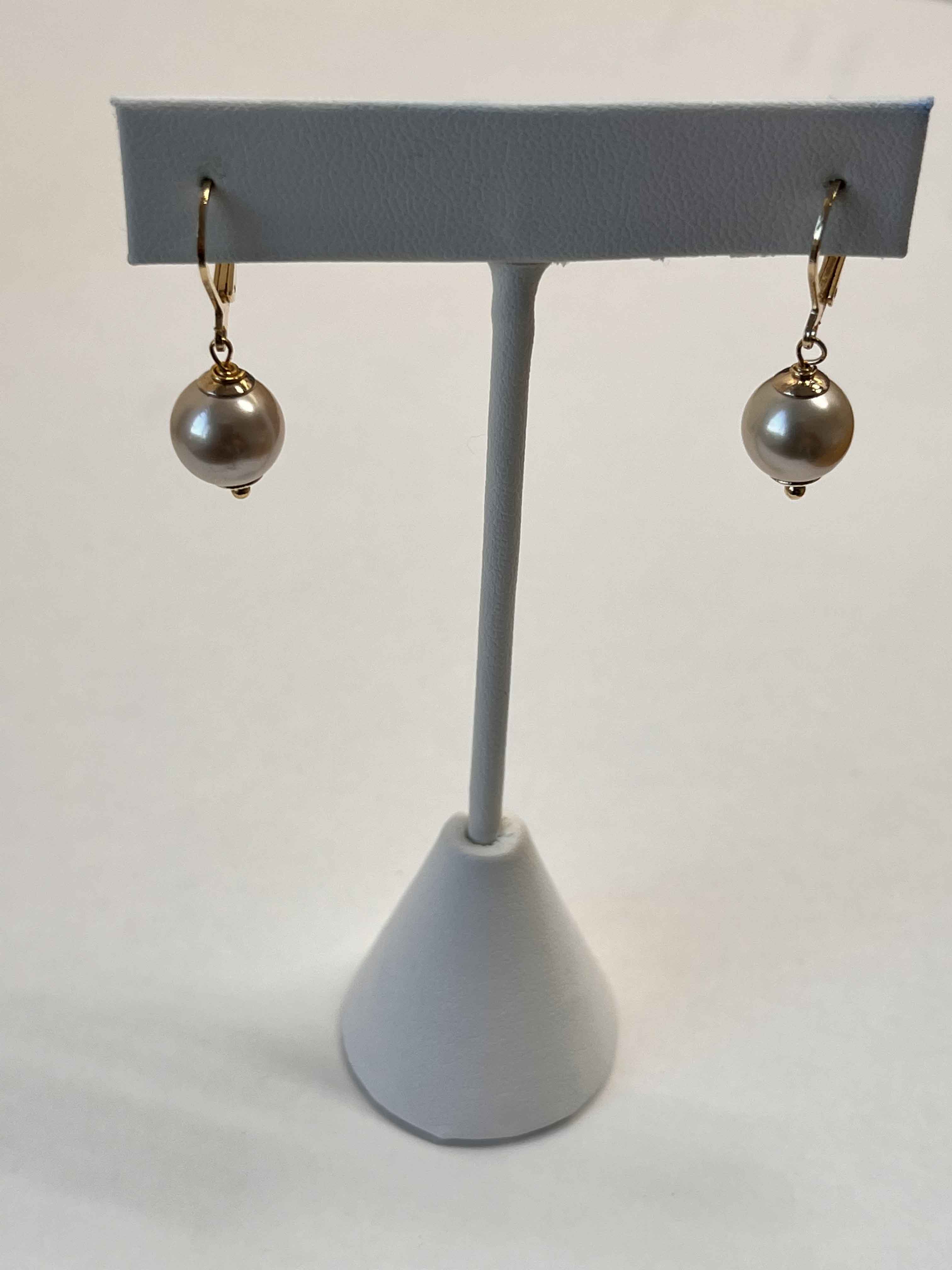 Earrings mallorca pearls gold plated cream color pearls - Item # 18897