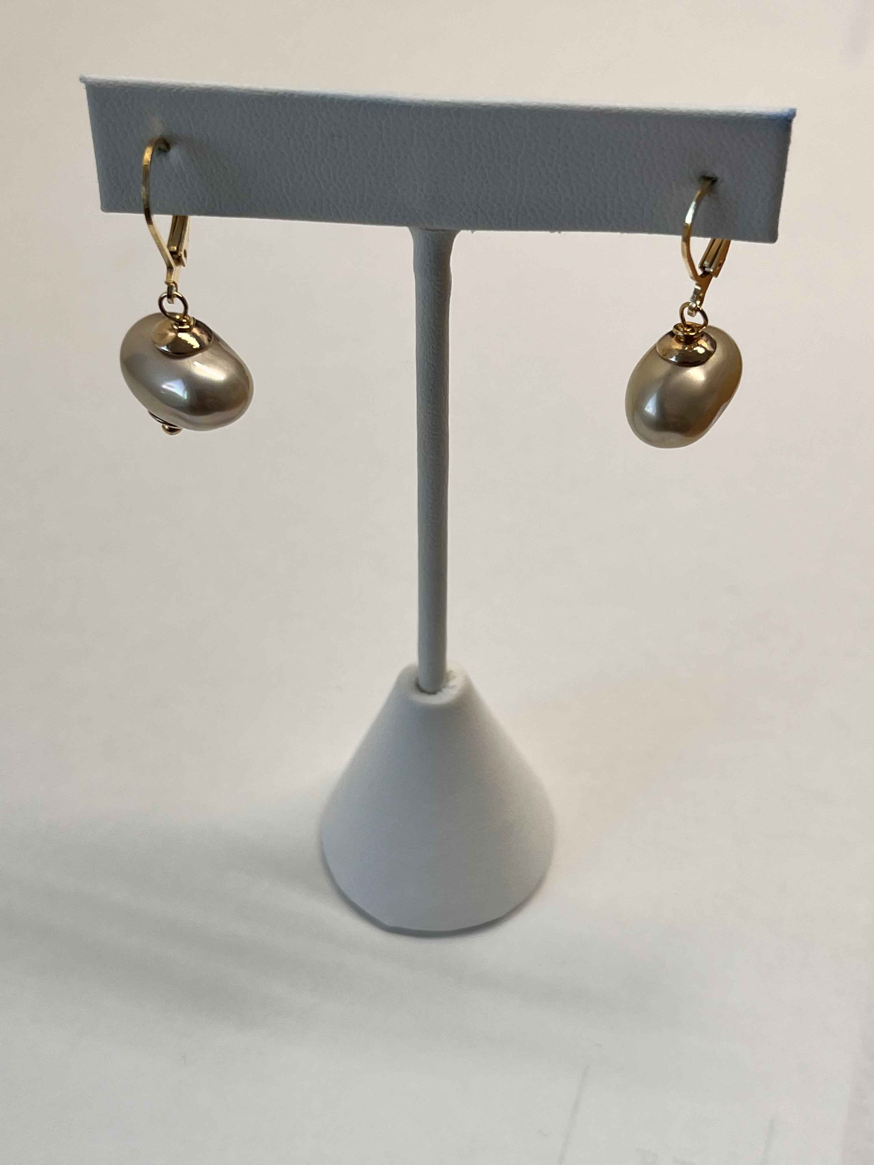 Earrings mallorca pearls gold plated champagne color pearls - Item # 18898