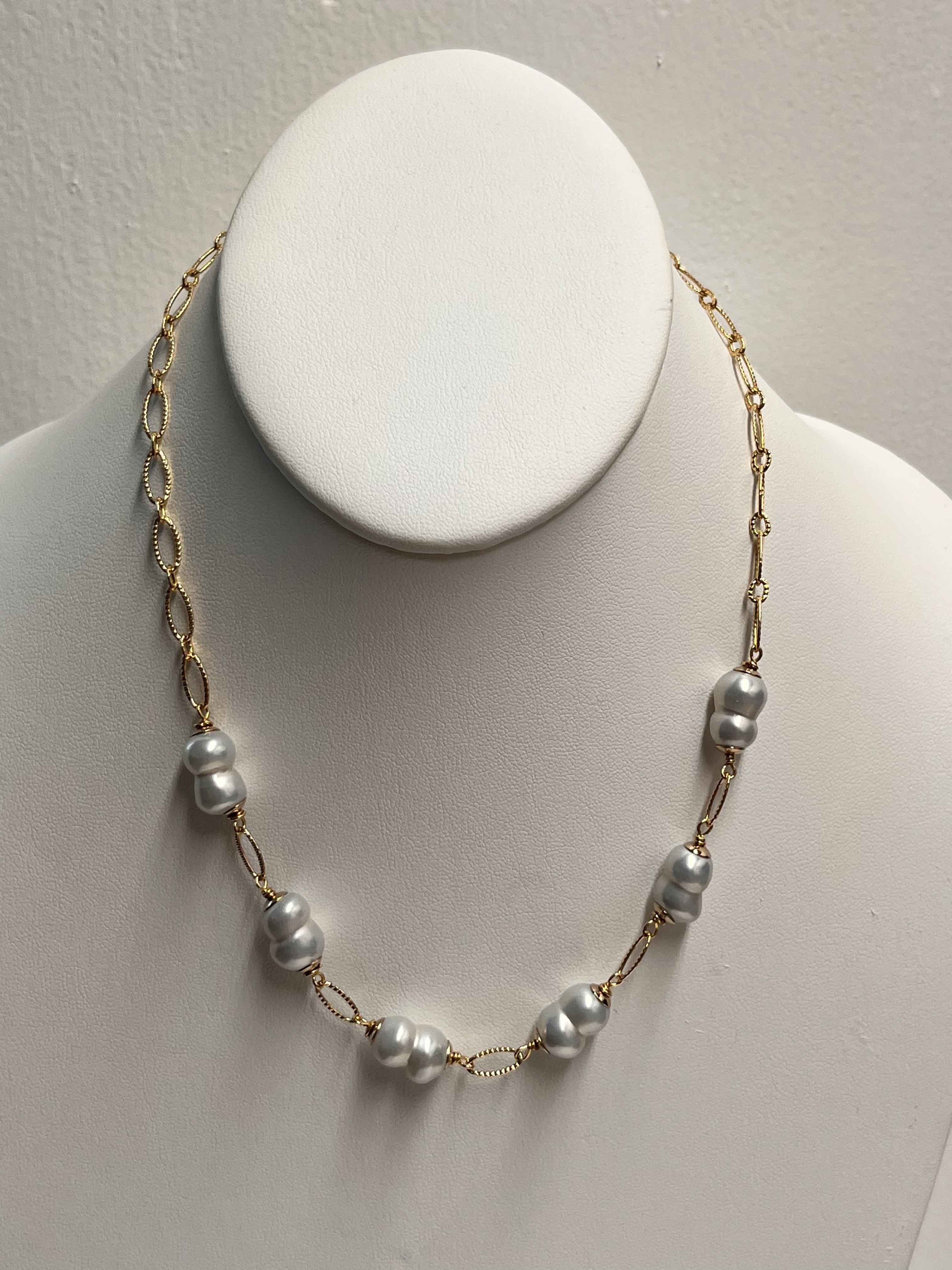 Necklace mallorca pearls gold plated white color pearls - Item # 18906