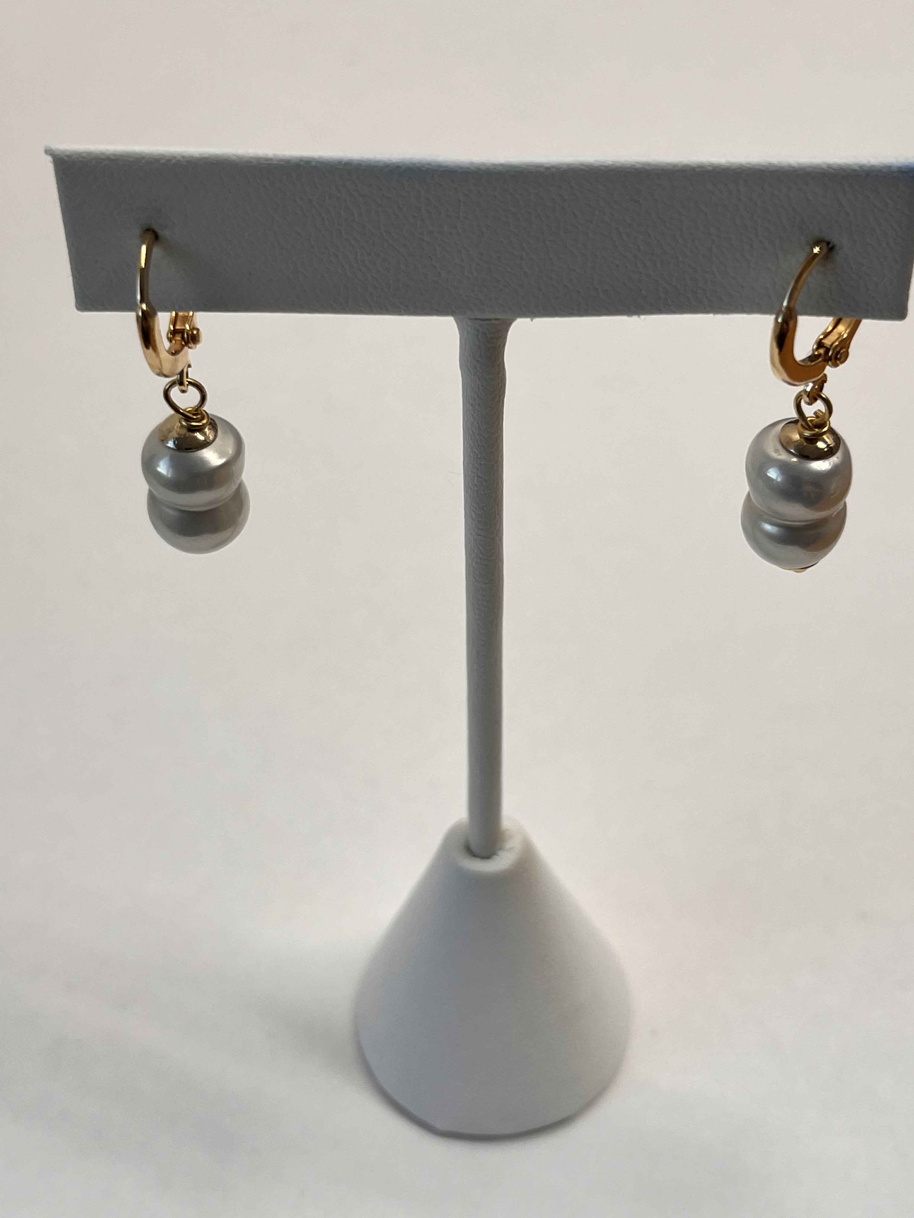 Earrings mallorca pearls gold plated white color pearls - Item # 18908